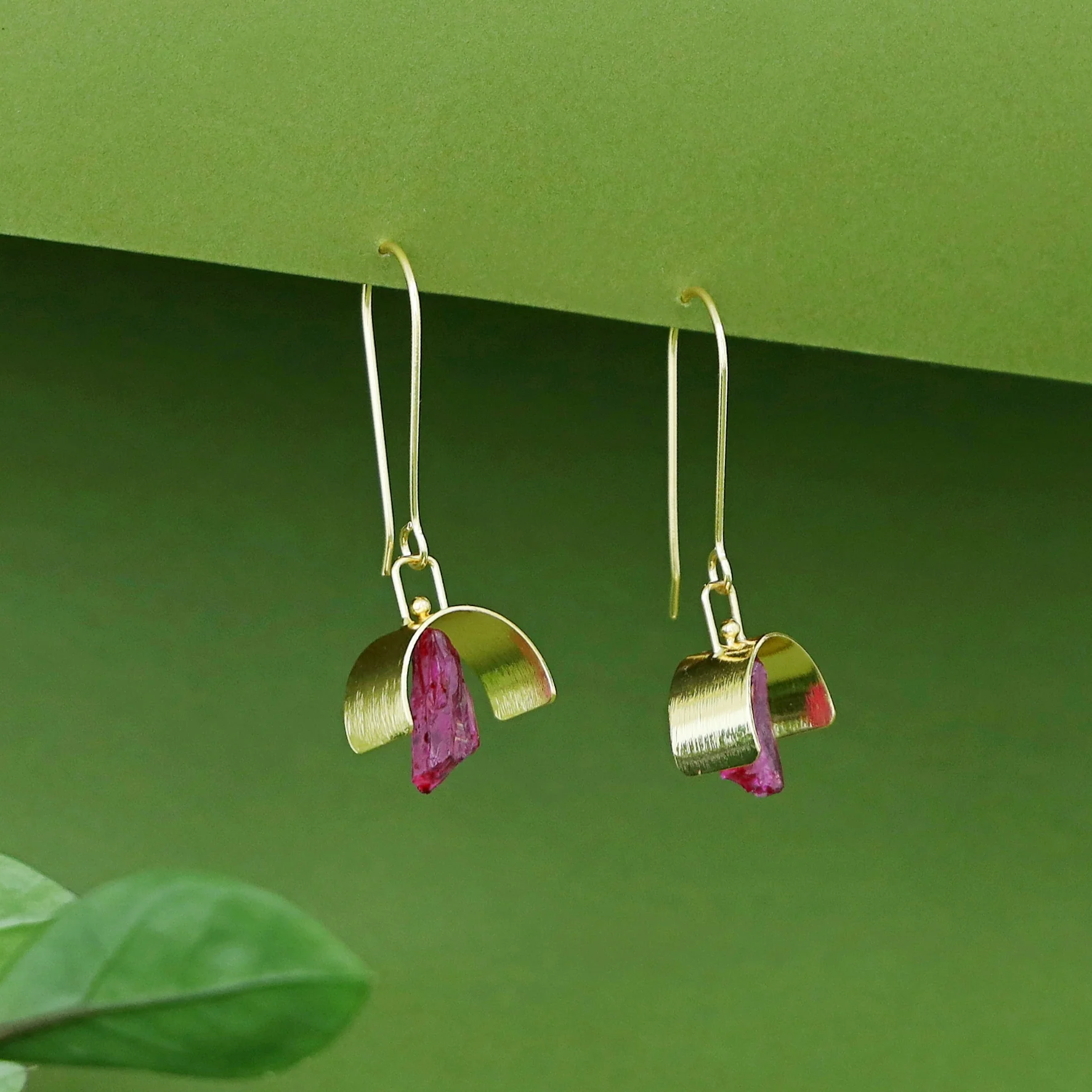 Alba Arch Dyed Stone Drop - Image 9