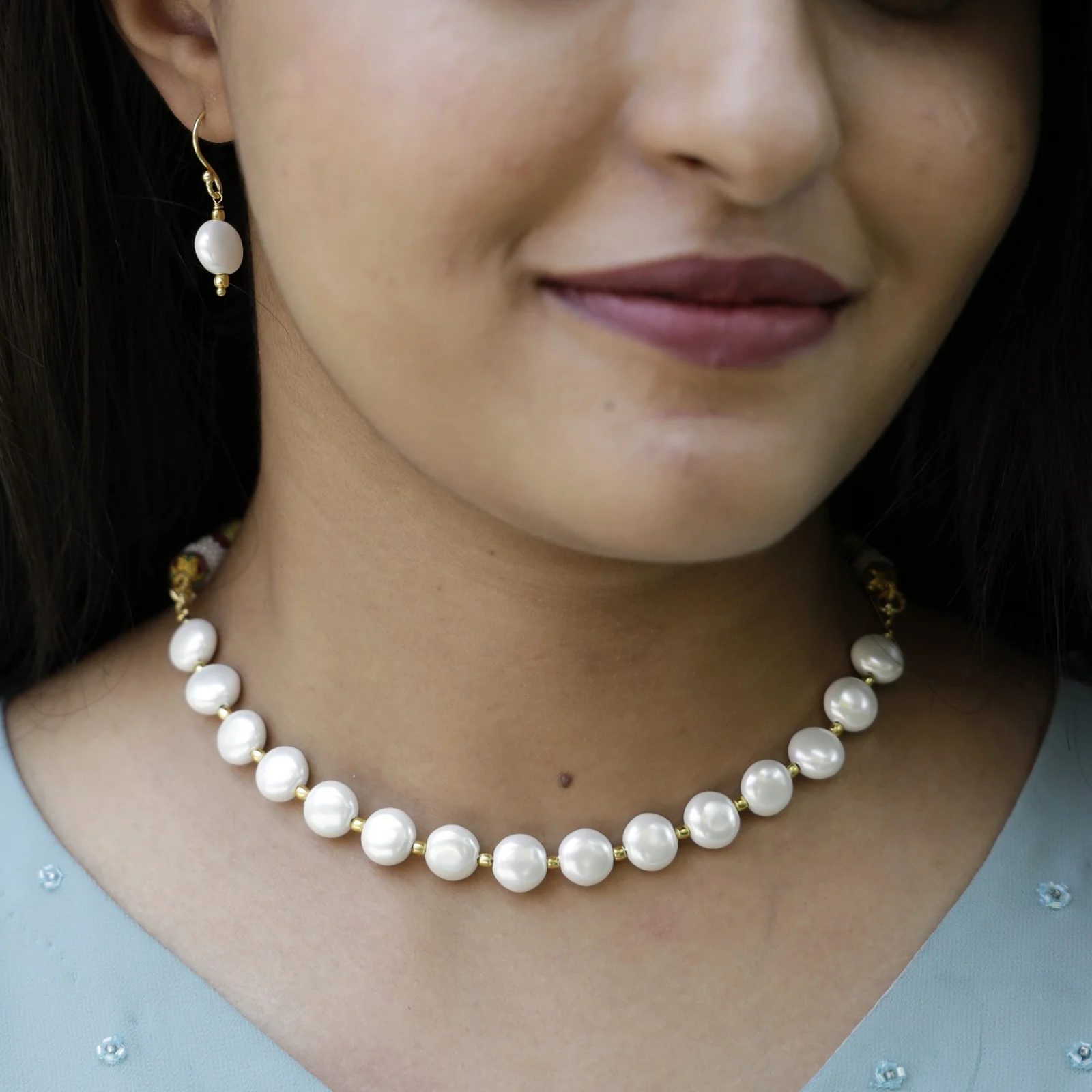 Aldora Pearl Short Neckpiece With Drop - Image 7