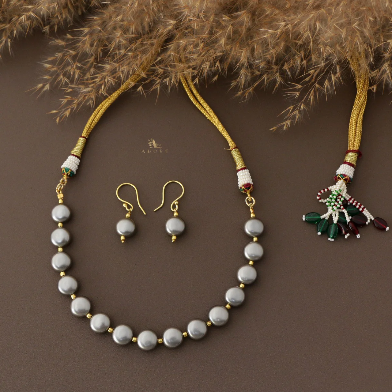 Aldora Pearl Short Neckpiece With Drop - Image 8