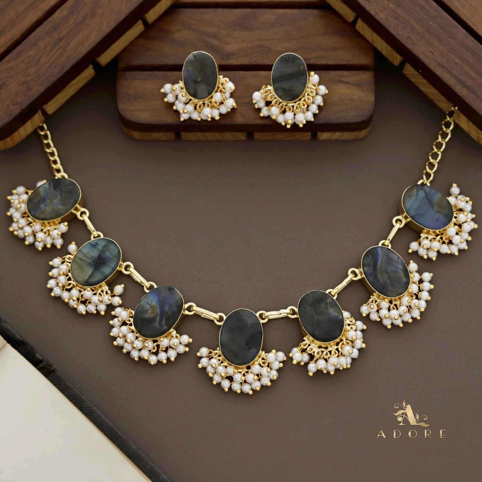 Alessandra Raw Stone Oval Pearl Short Neckpiece With Earring - Image 2