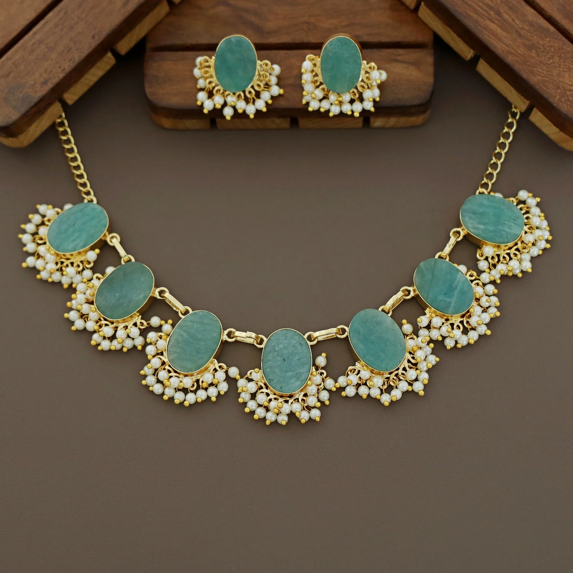 Alessandra Raw Stone Oval Pearl Short Neckpiece With Earring - Image 24