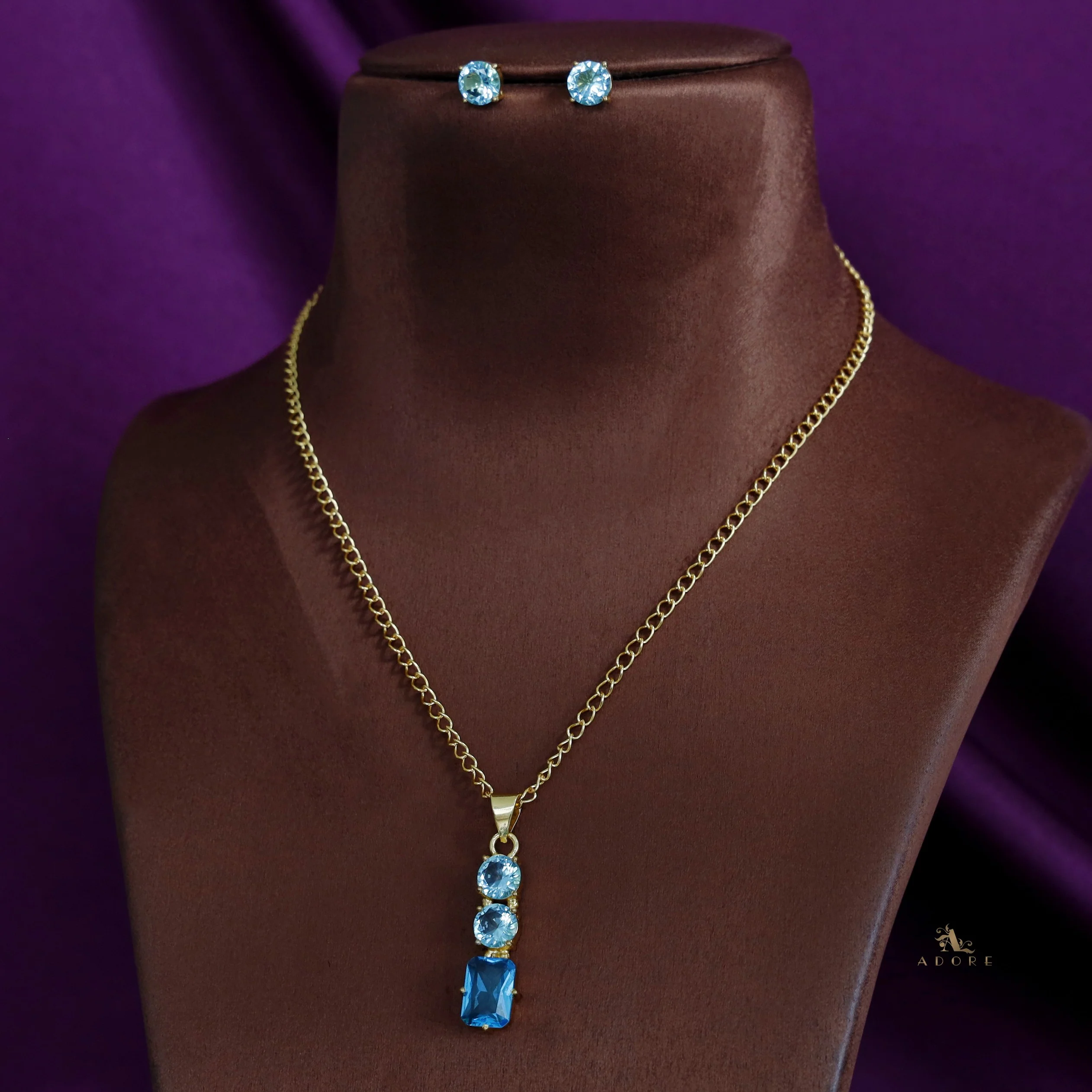 Alessia Glossy Round Claw Rectangle Short Neckpiece with Stud - Image 8