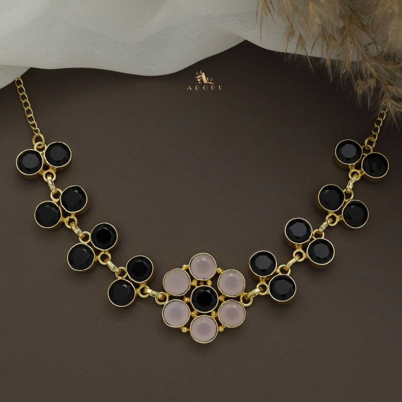 Alicent Flower Choker / Short Neckpiece - Image 9