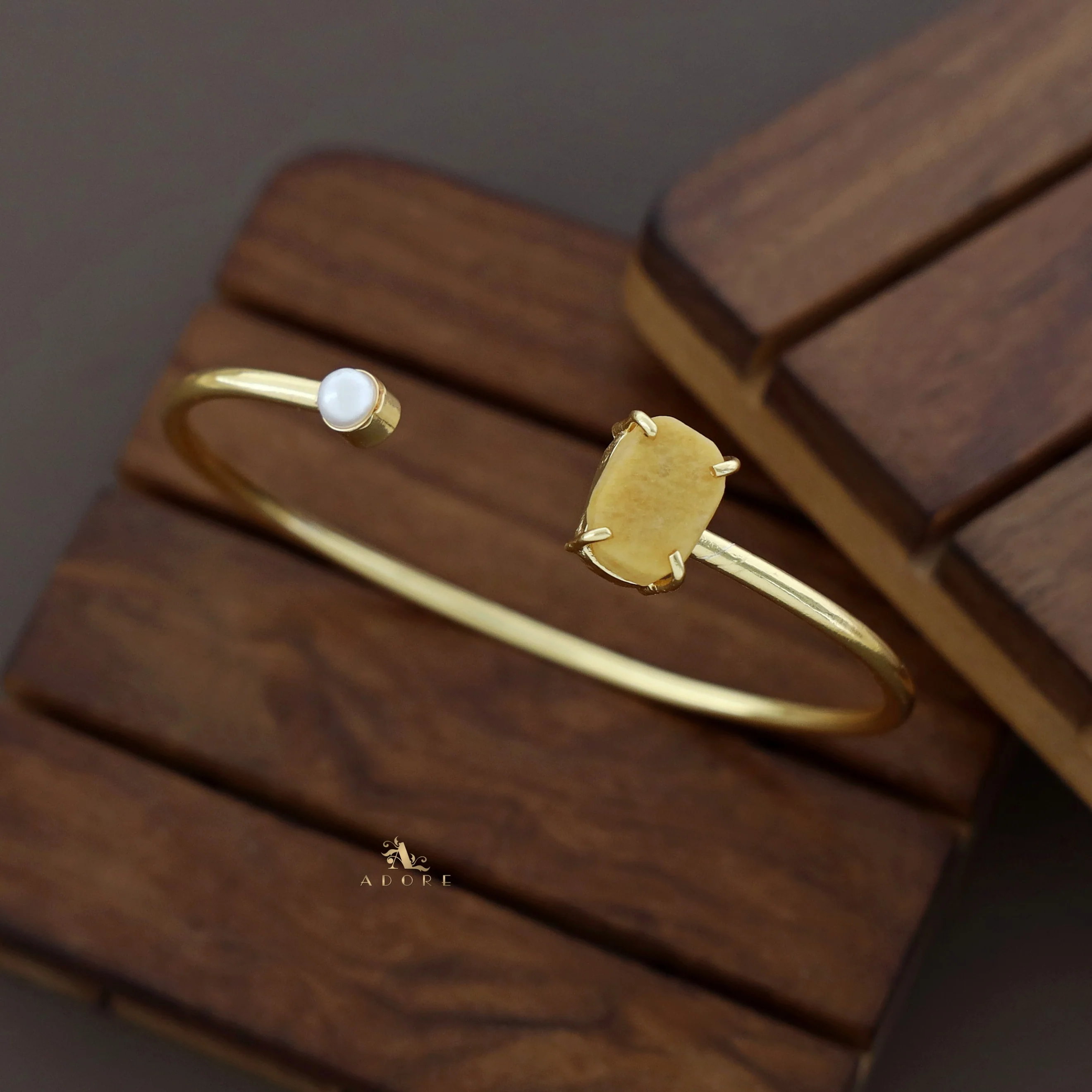 Alicia Raw Stone Pearl Bangle - Image 16