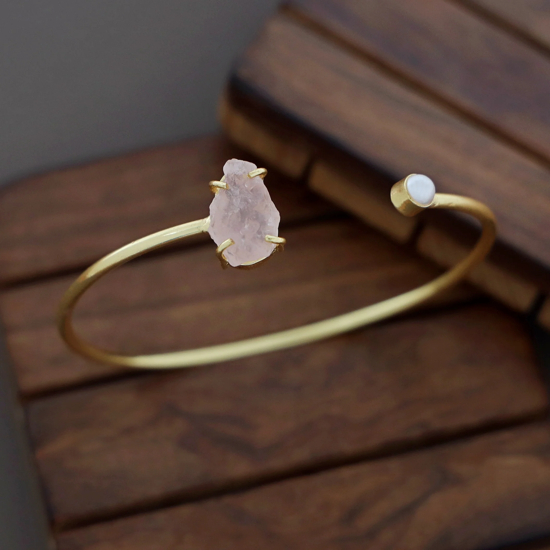 Alicia Raw Stone Pearl Bangle - Image 19