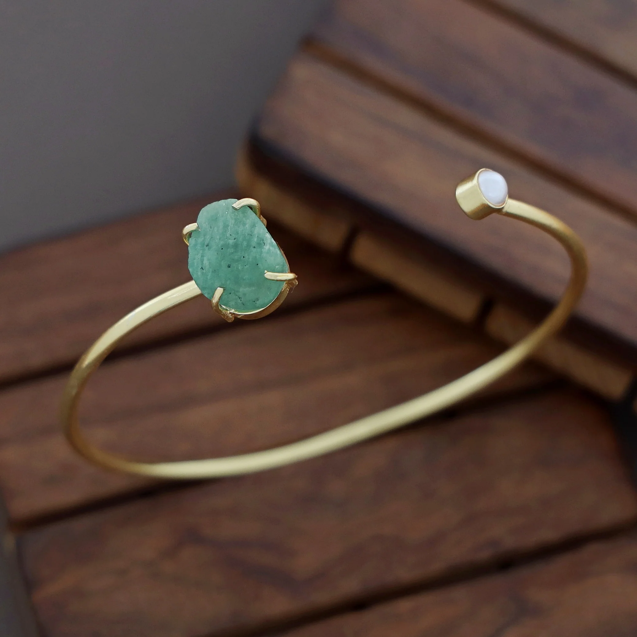 Alicia Raw Stone Pearl Bangle - Image 2