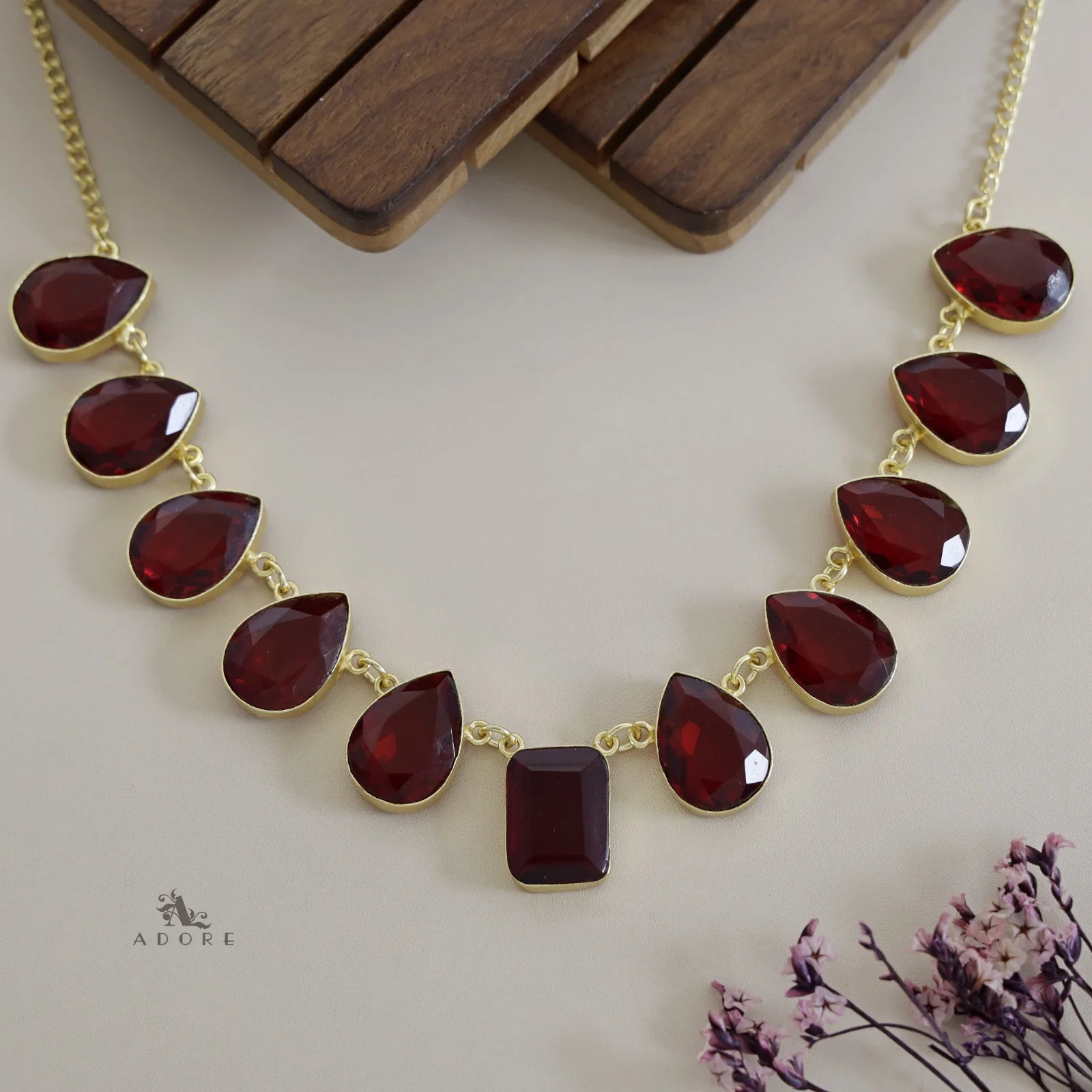 Aliya 11 Stone Glossy Drop Short Neckpiece - Image 3