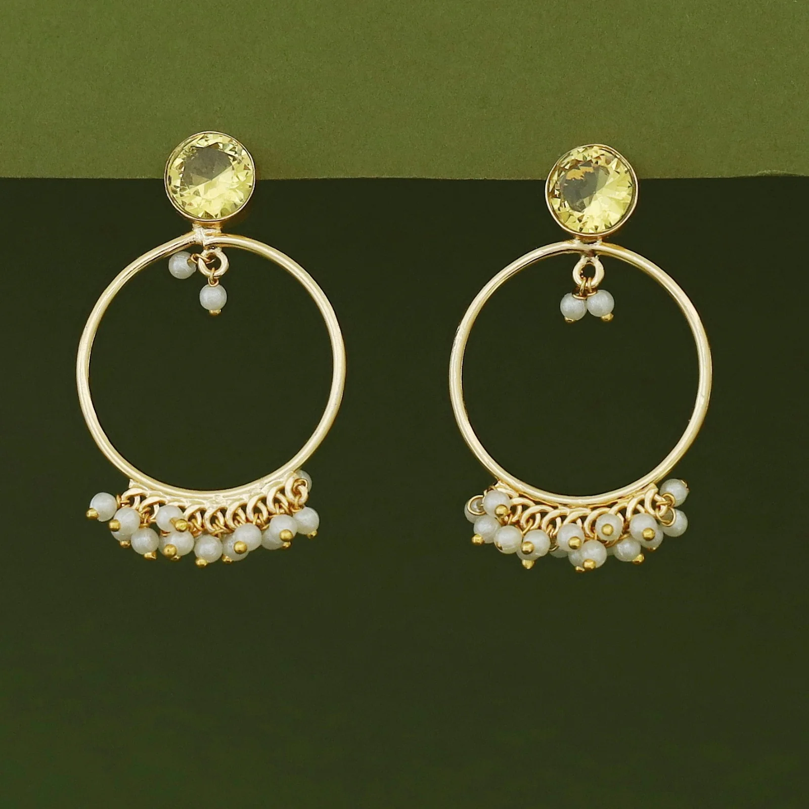 Allister Hoop Cluster Pearl Glossy Earring - Image 3