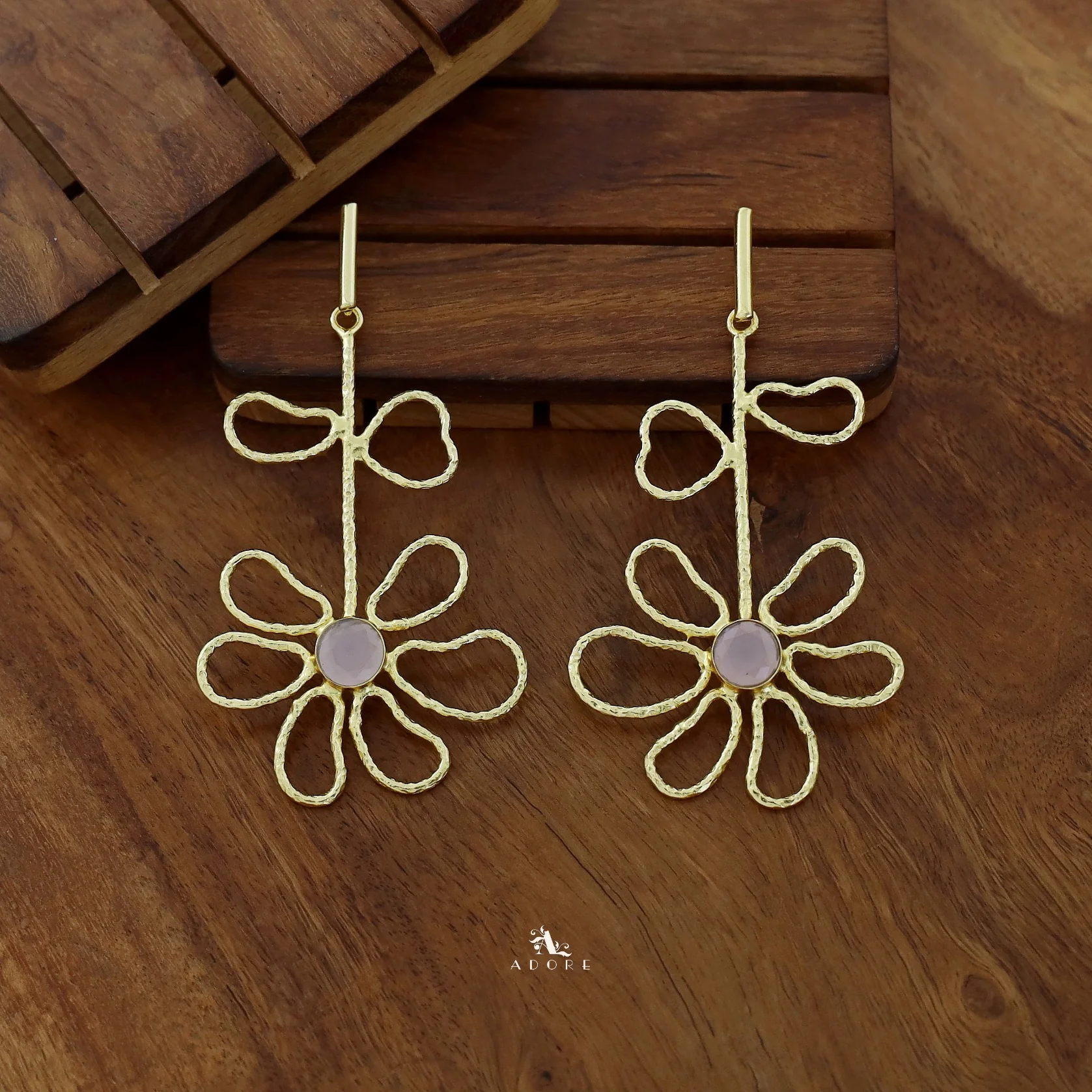 Alma Golden Flower Leaf Glossy Earring - Image 10