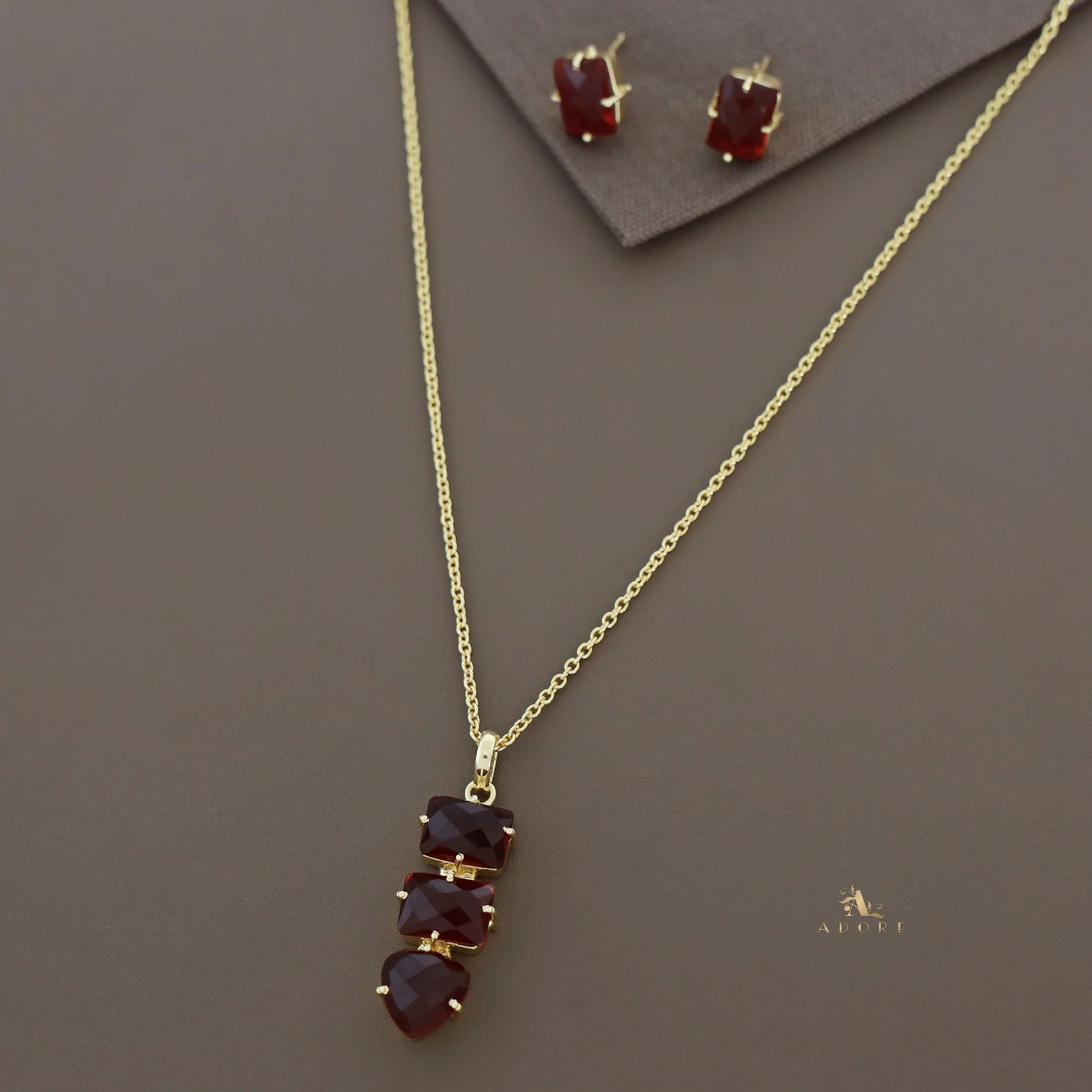 Alma Golden Tri Glossy Neckpiece With Earring - Image 6