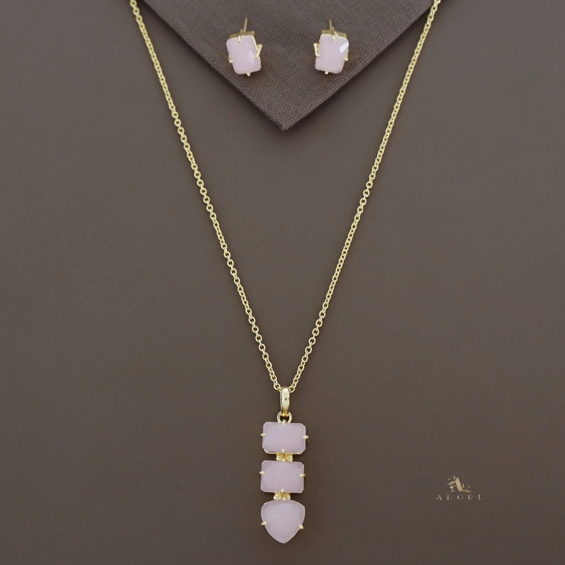 Alma Golden Tri Glossy Neckpiece With Earring - Image 8