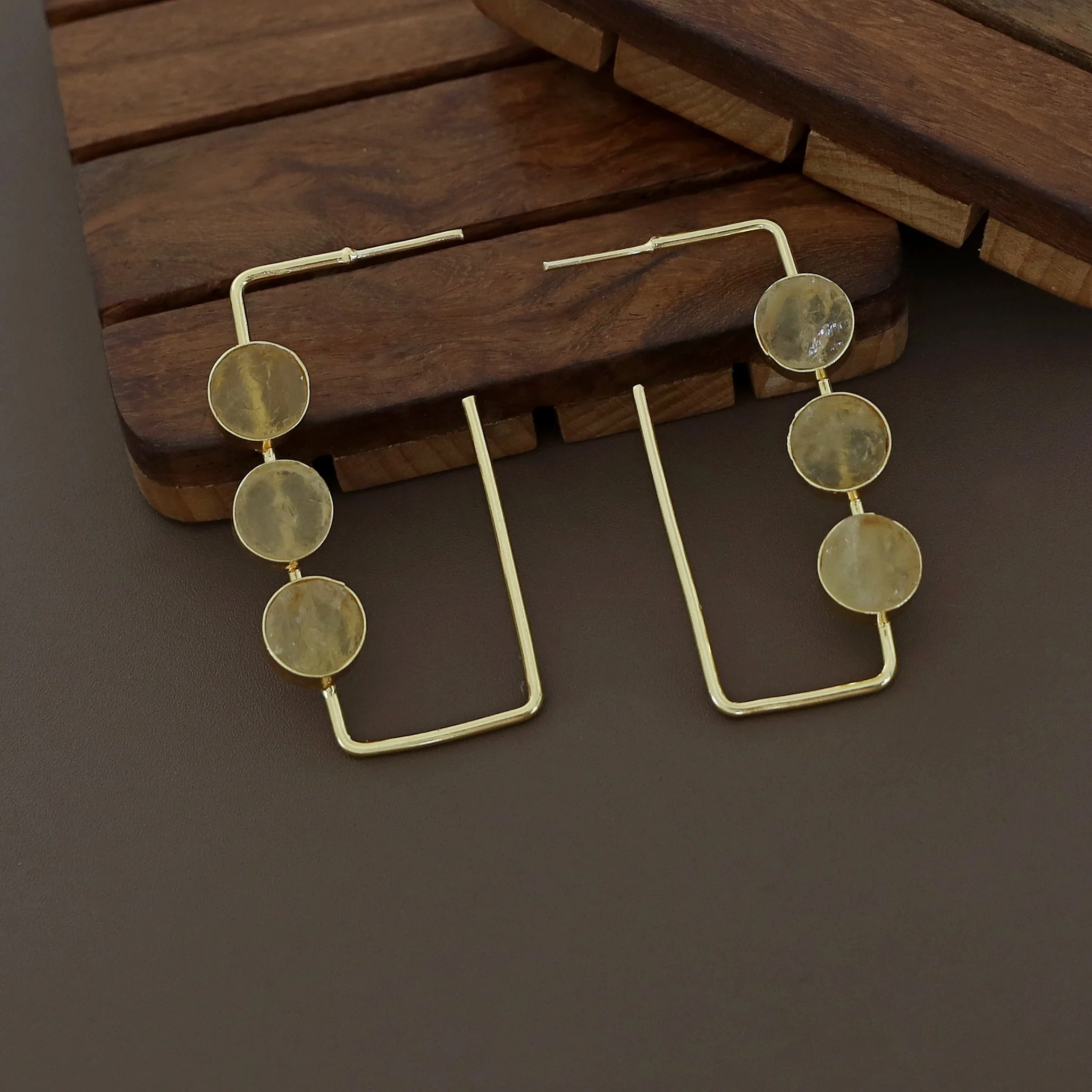 Alma Tri Raw Stone Rectangle Earring - Image 13