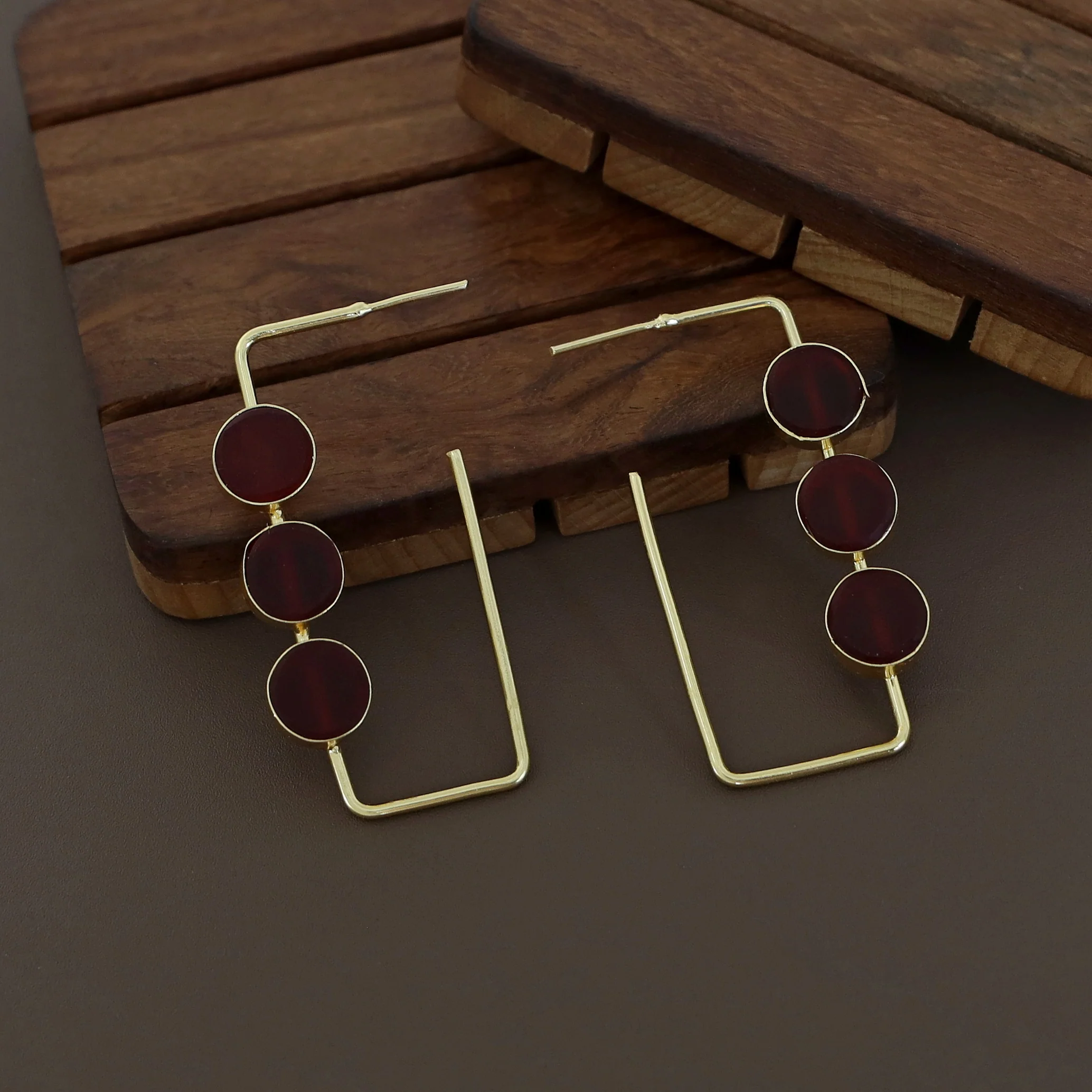 Alma Tri Raw Stone Rectangle Earring - Image 4