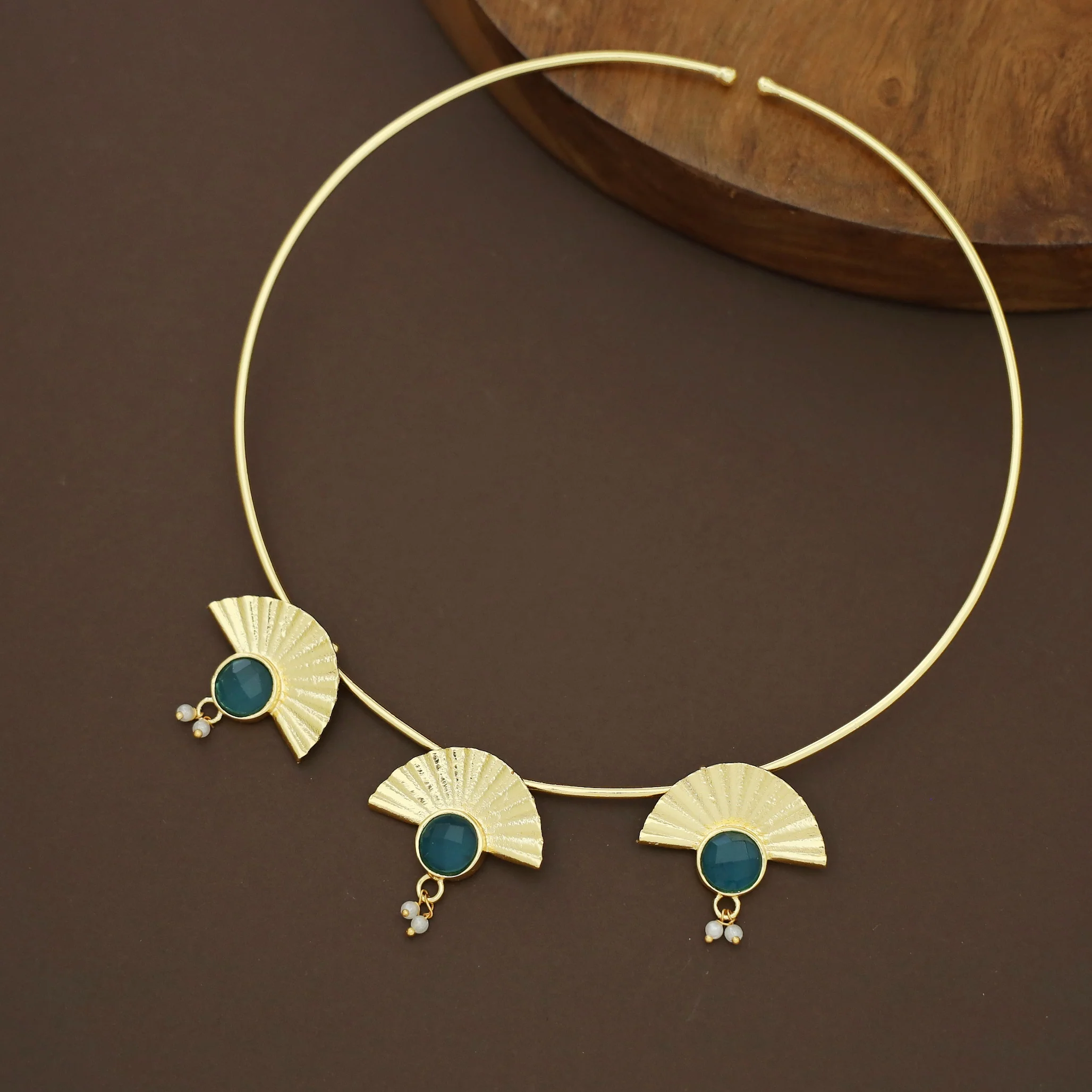 Alora 3 Textured Semi Circle Pearl Neck Cuff - Image 2