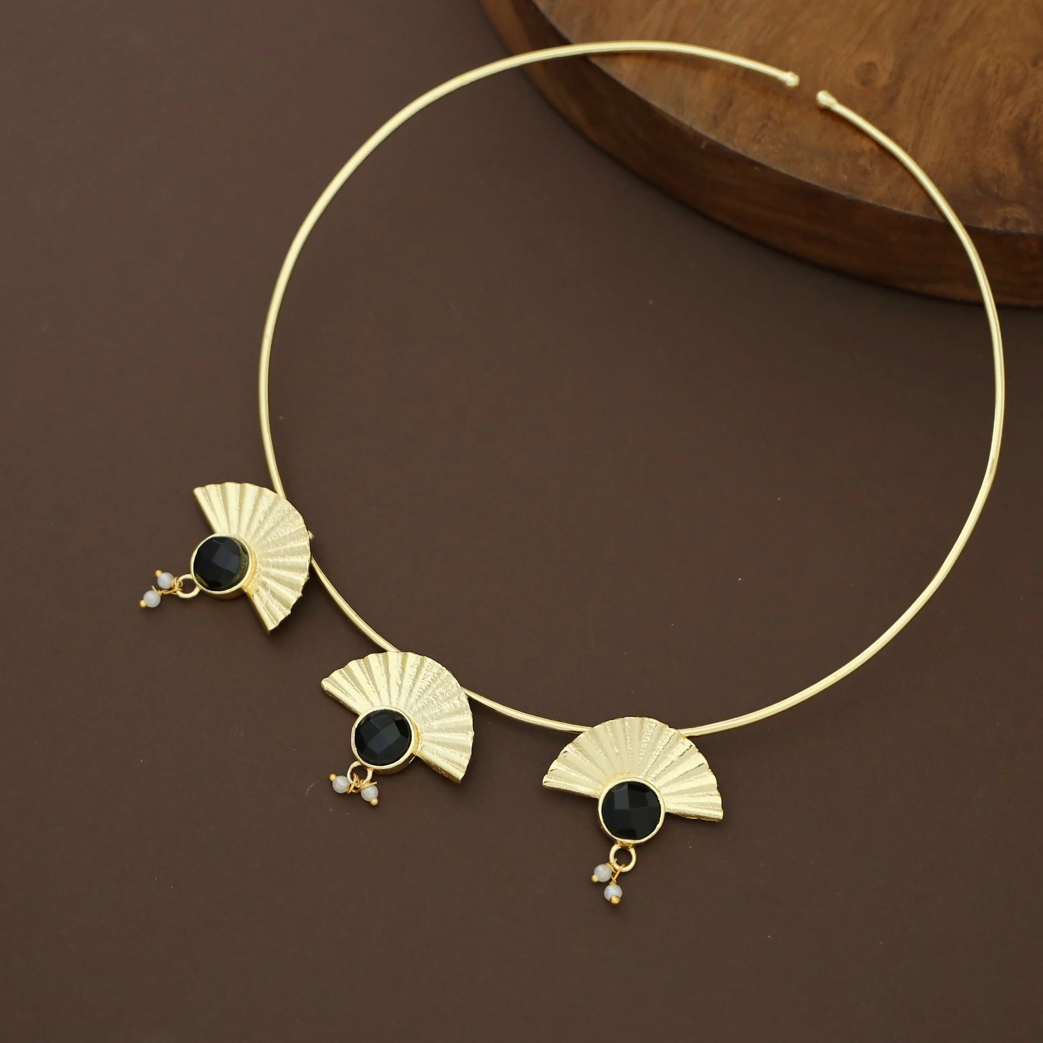 Alora 3 Textured Semi Circle Pearl Neck Cuff - Image 3