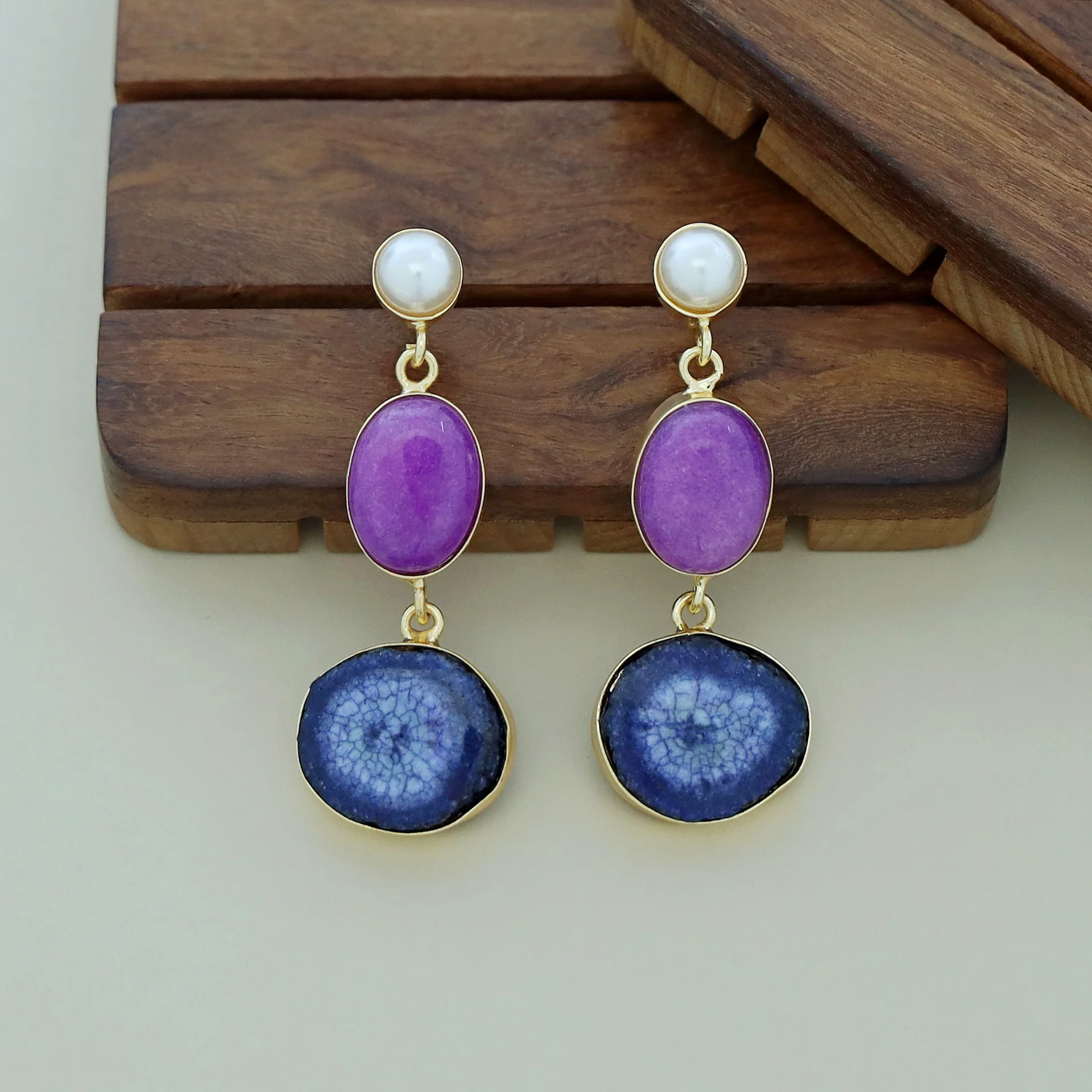 Alyn Pearl Solar Agate Earring - Image 32