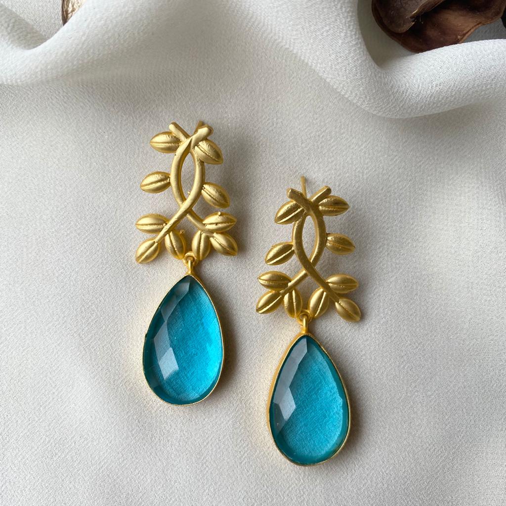 Alyssa Flower Leaf Earrings - Image 13