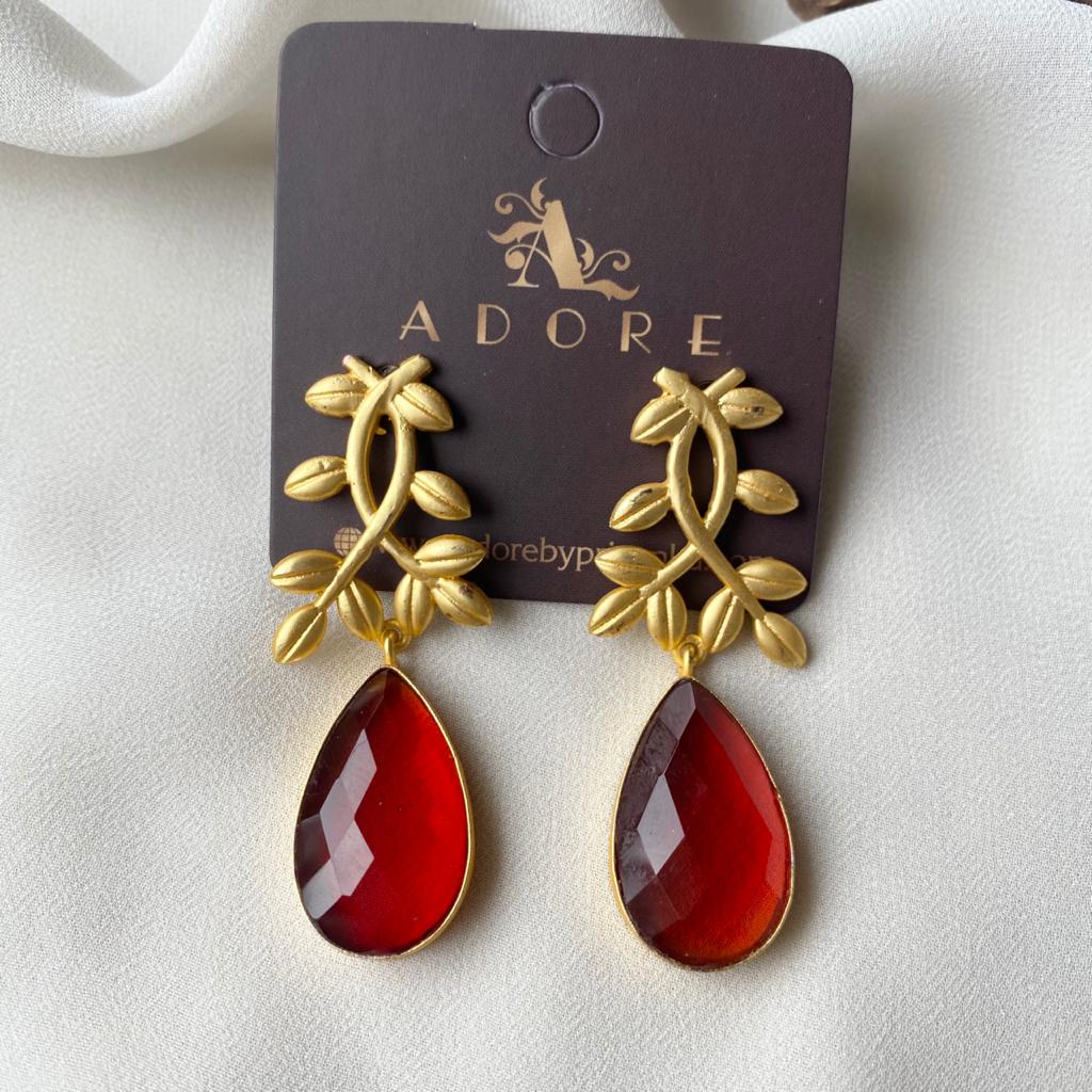 Alyssa Flower Leaf Earrings - Image 15