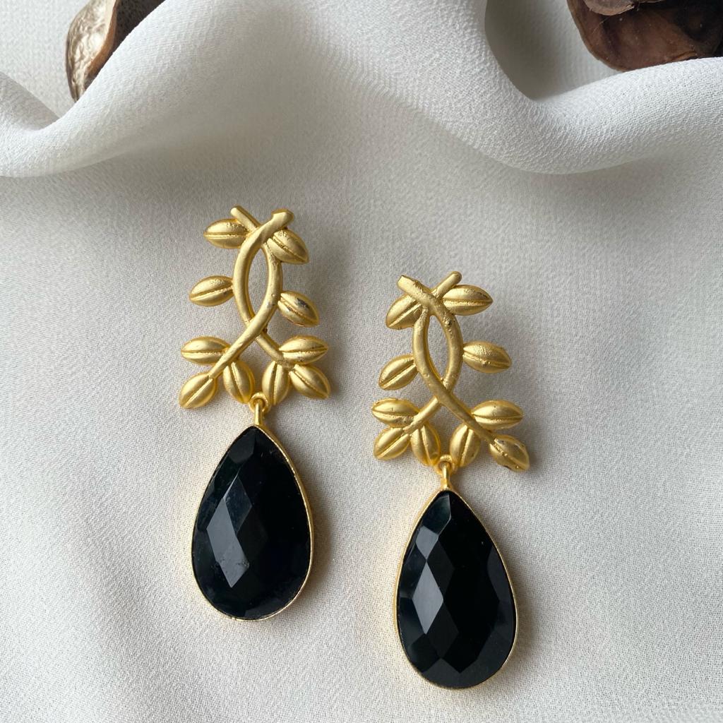 Alyssa Flower Leaf Earrings - Image 17
