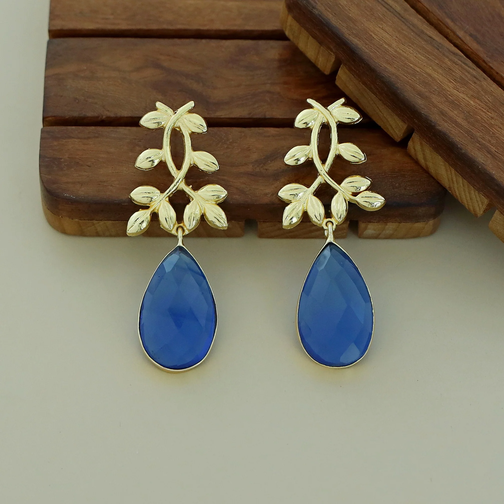 Alyssa Flower Leaf Earrings - Image 2
