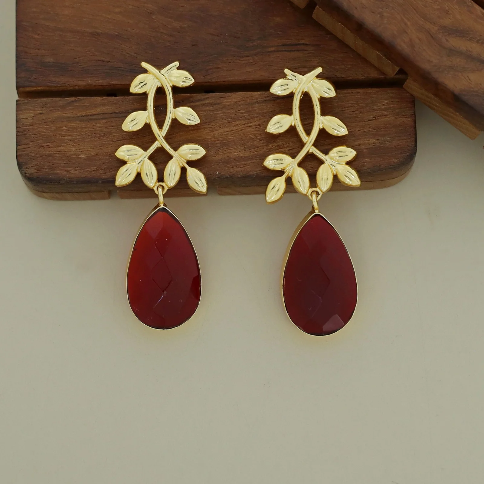 Alyssa Flower Leaf Earrings - Image 26