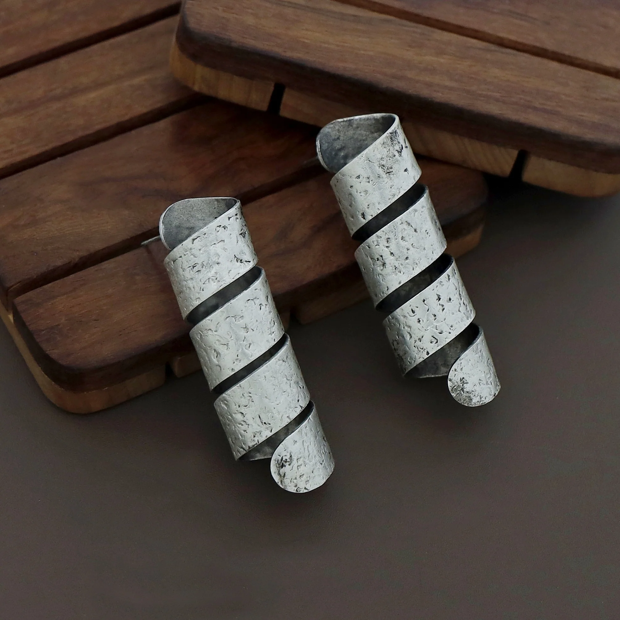 Amaia Textured Spiral Earring - Image 2