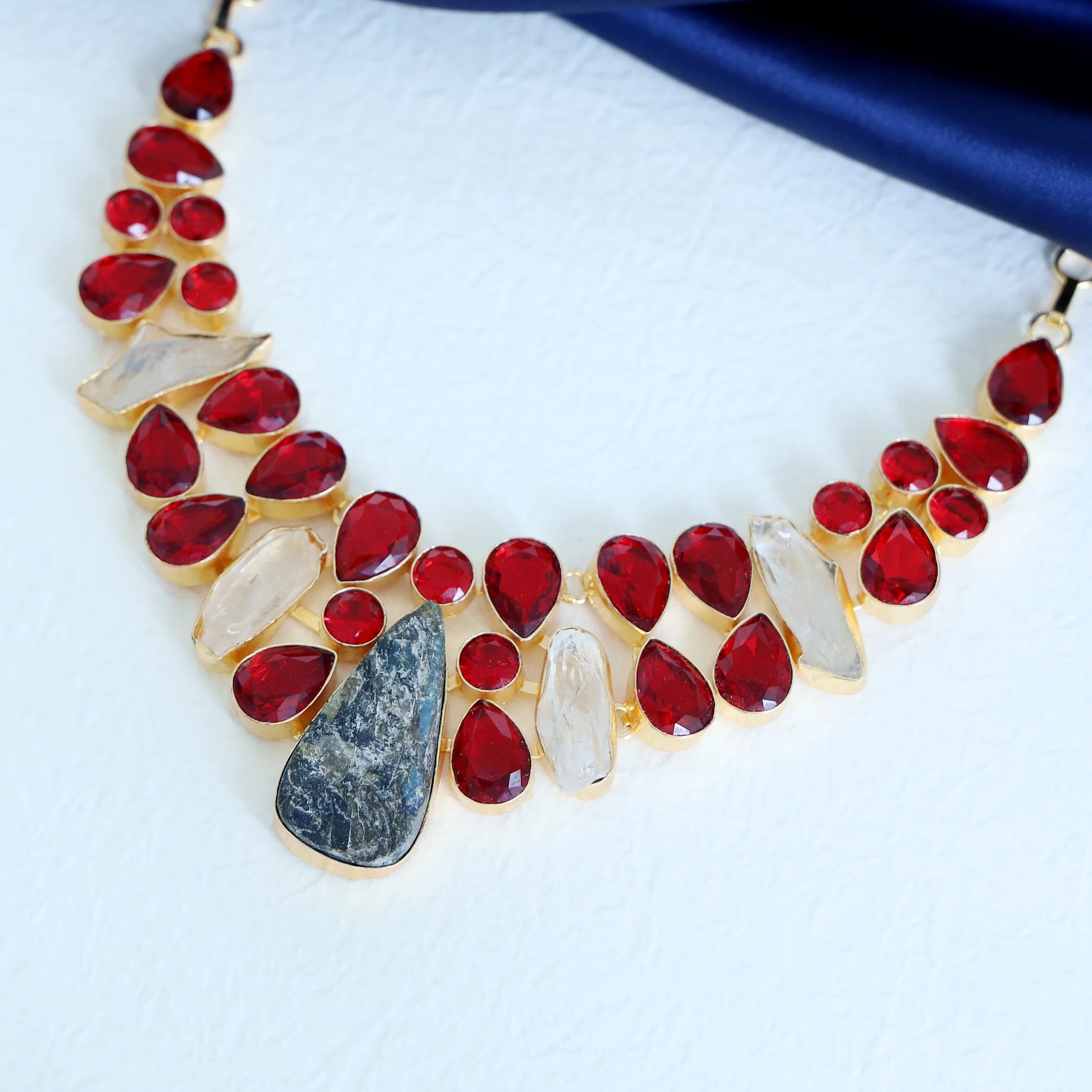 Amana Neckpiece - Image 3