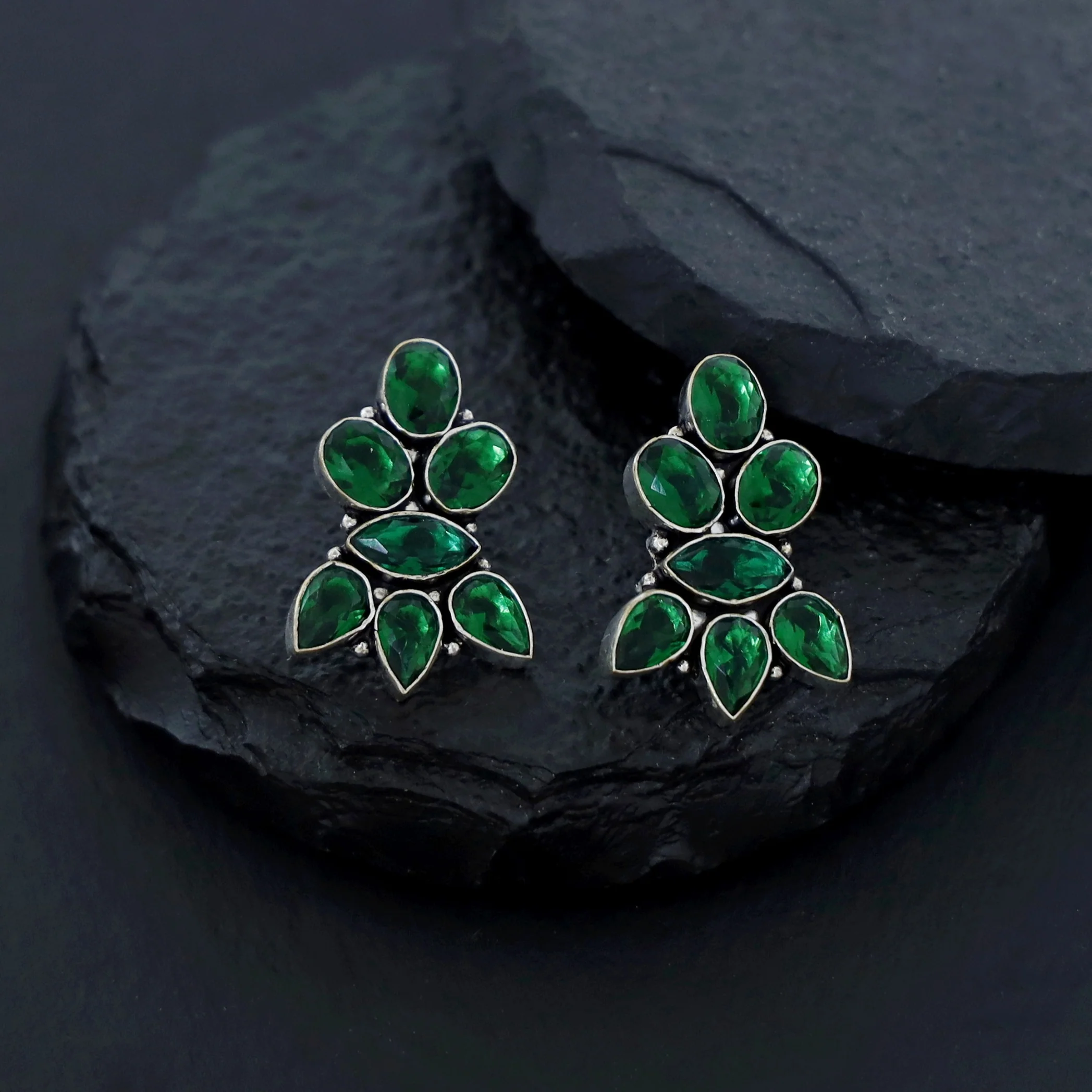 Amaryllis Glossy Earring - Image 2