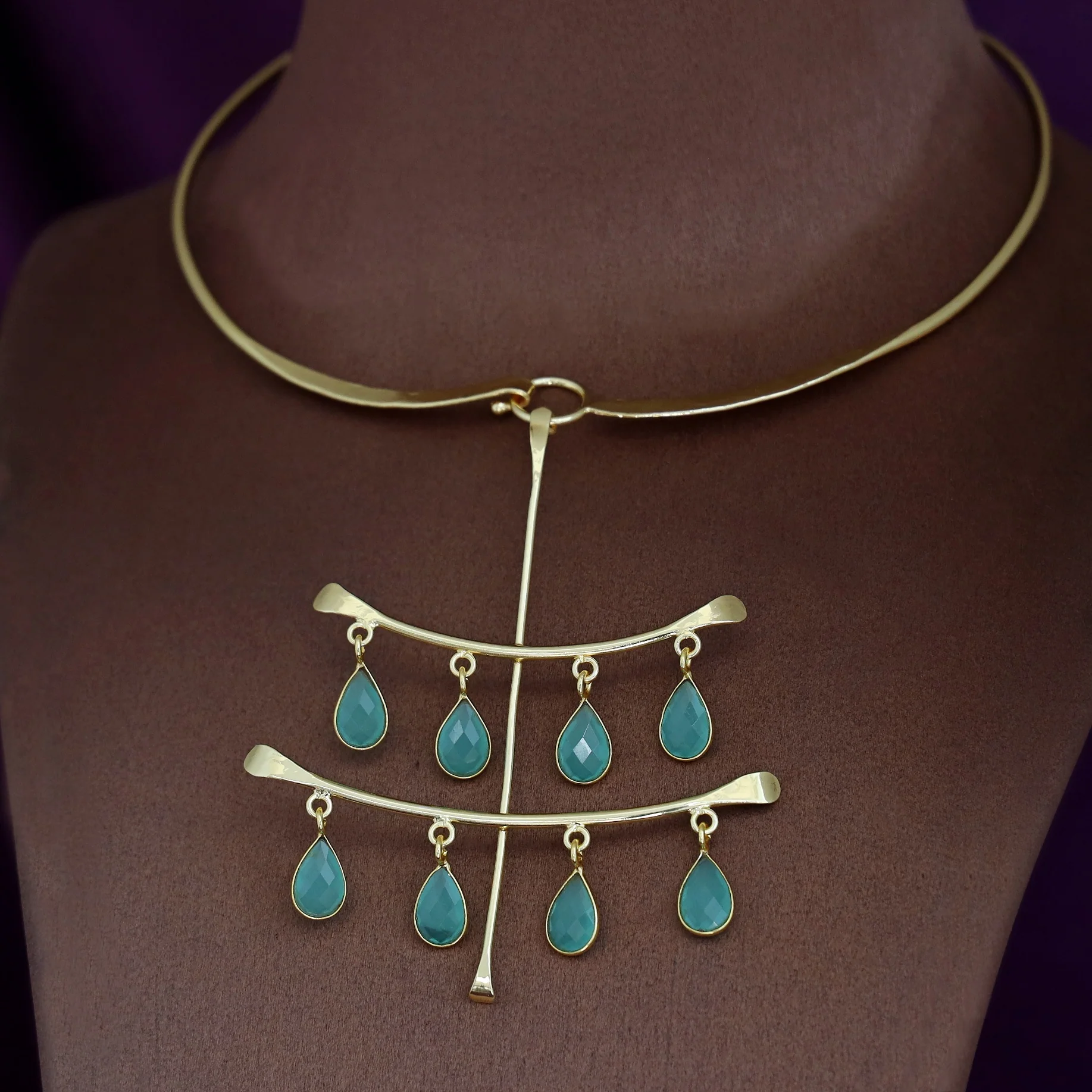 Amaya Glossy Stone Neck Cuff - Image 5