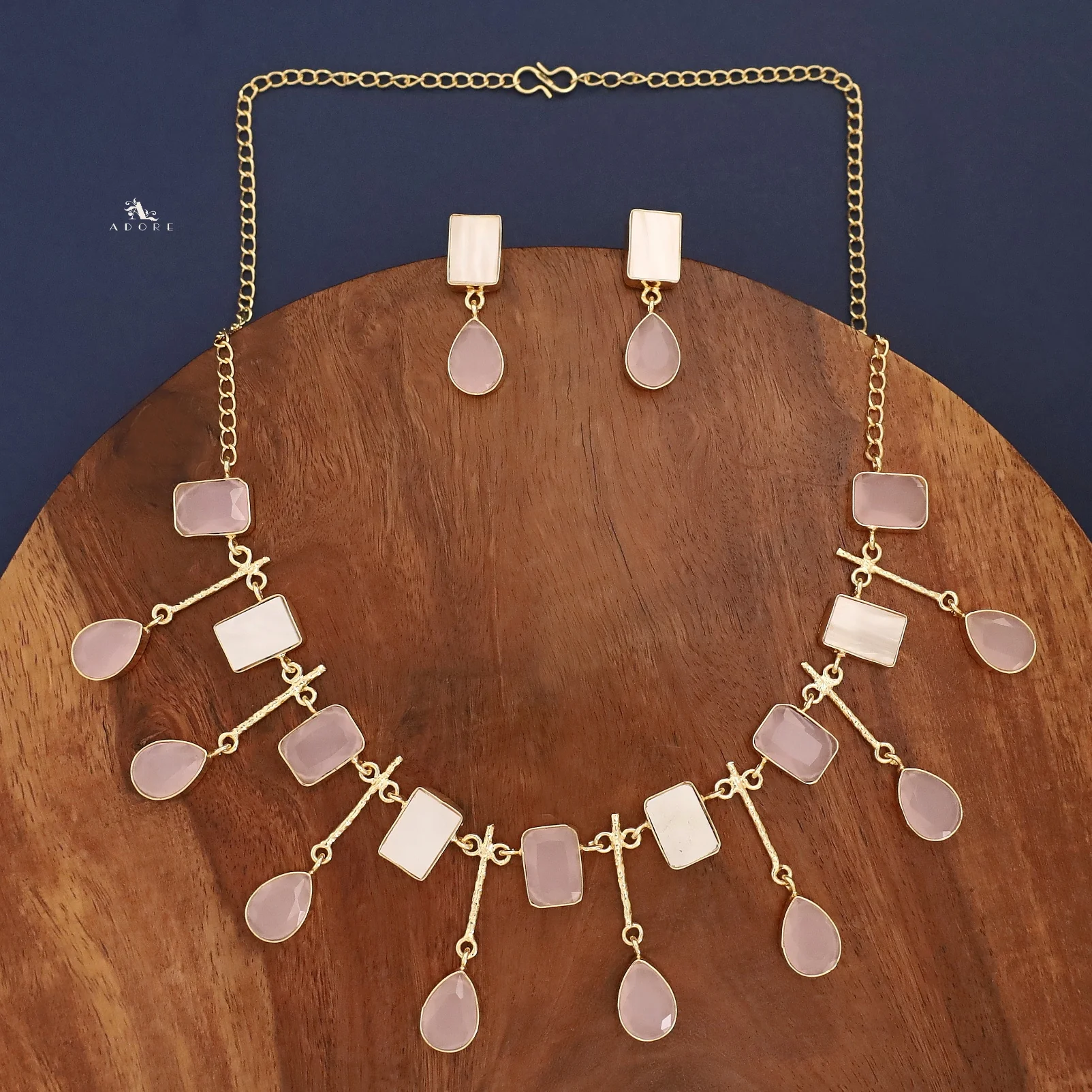 Amaya Golden MOP + Glossy Stone Neckpiece With Earring - Image 12