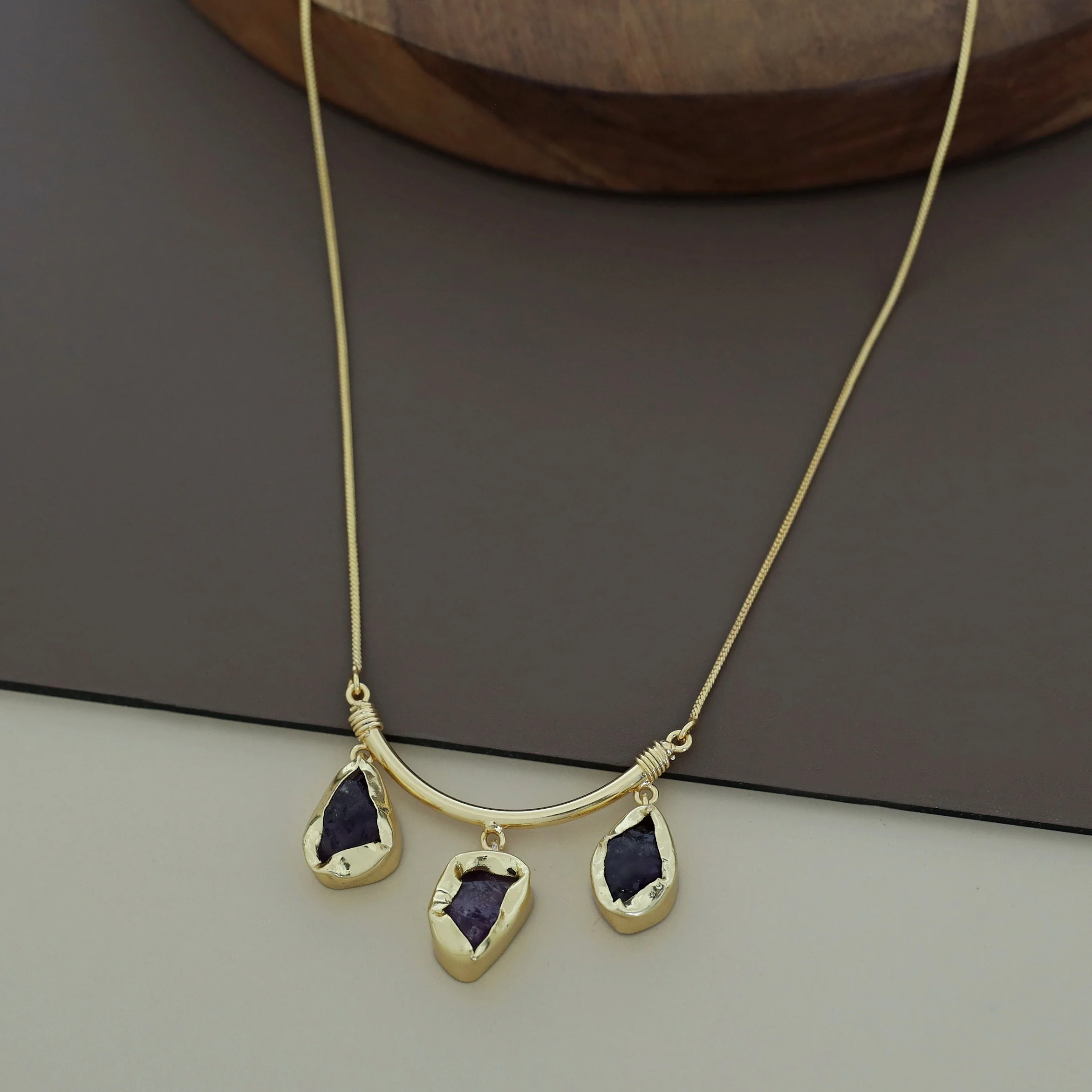 Amba Three Stone Neckpiece - Image 14