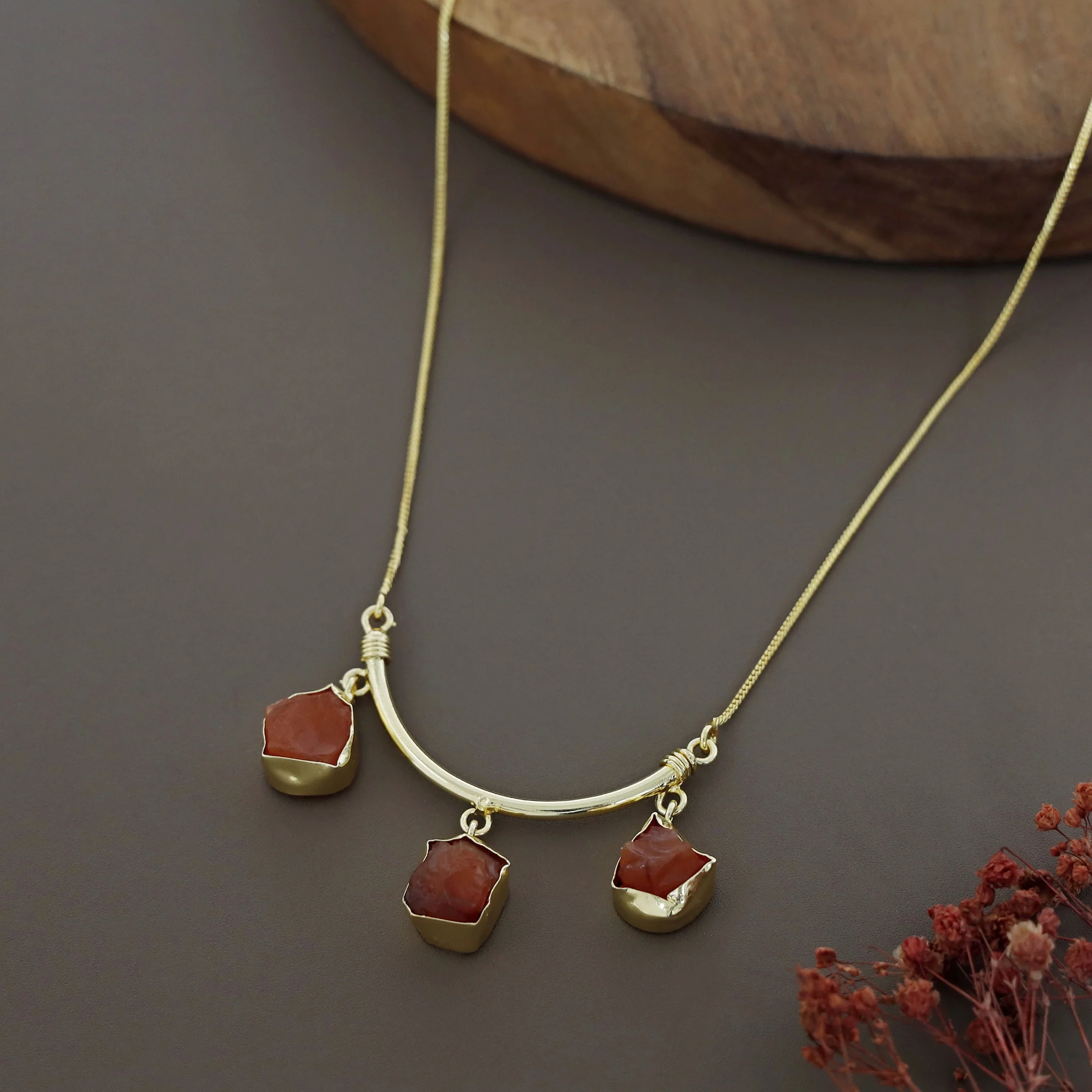 Amba Three Stone Neckpiece - Image 16
