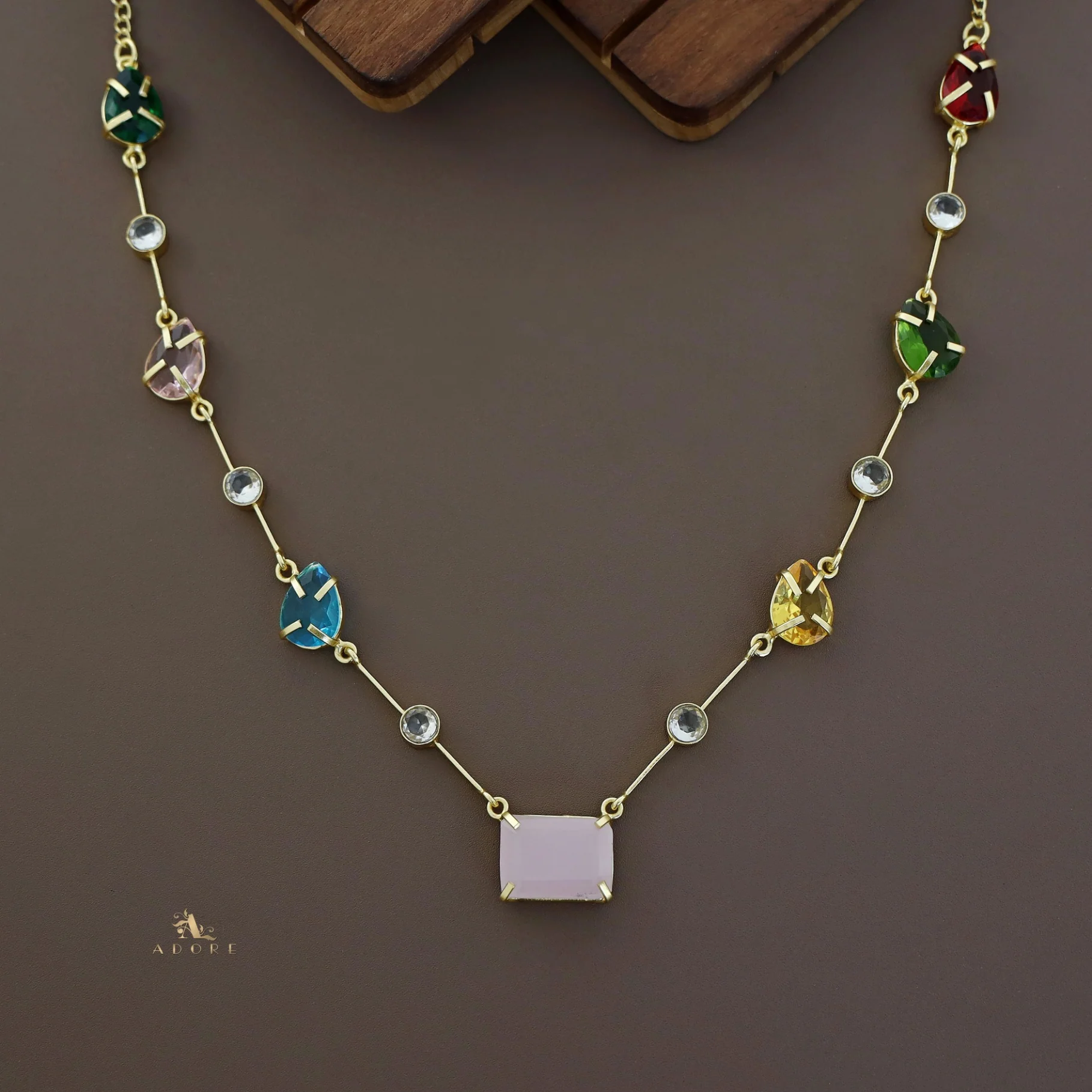 Amyra Multi Shape Glossy Stone Neckpiece - Image 4