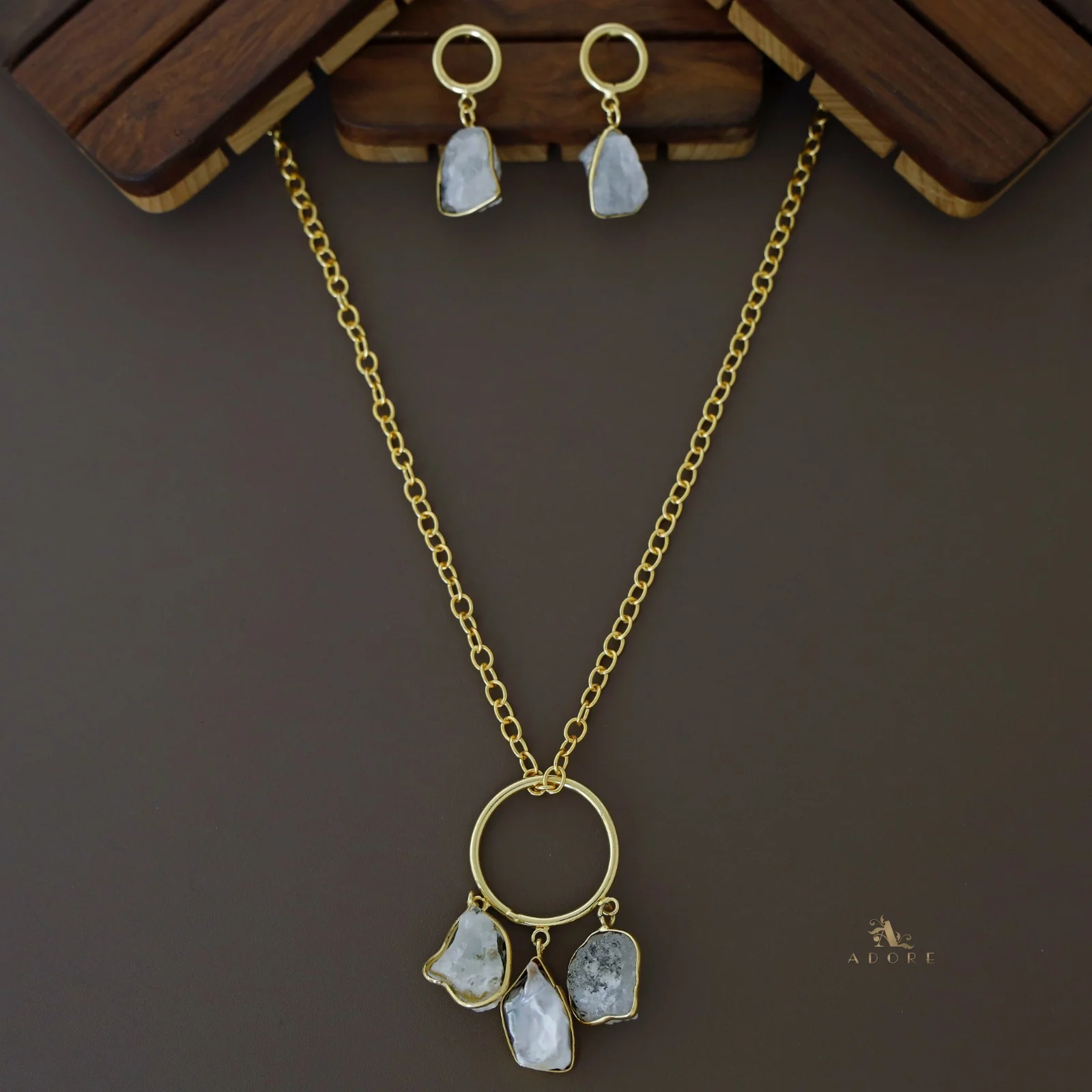 Anabella Raw Stone + Baroque Circle Neckpiece With Earring - Image 7