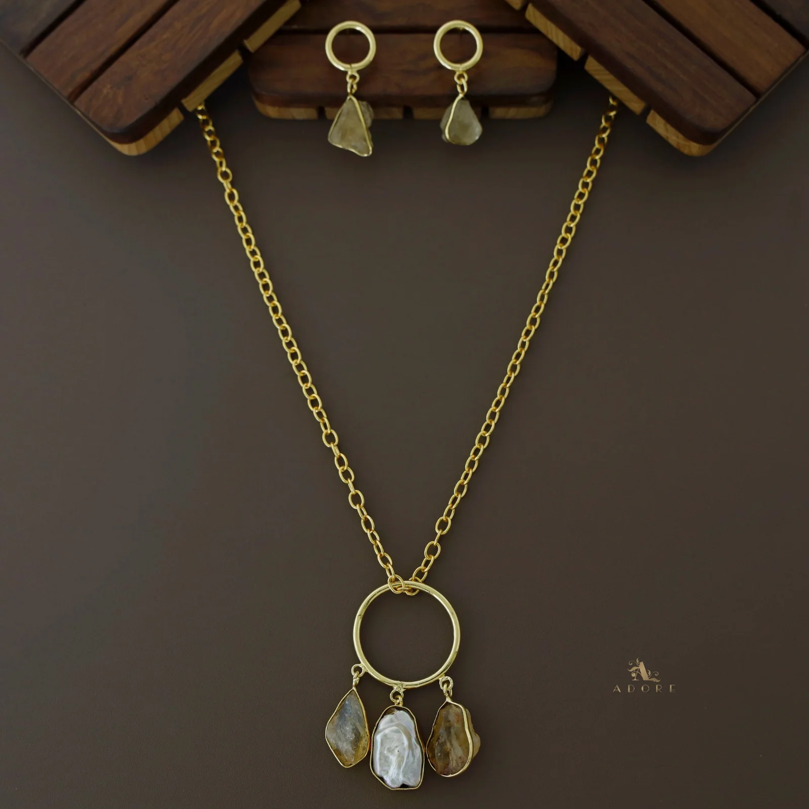 Anabella Raw Stone + Baroque Circle Neckpiece With Earring - Image 8