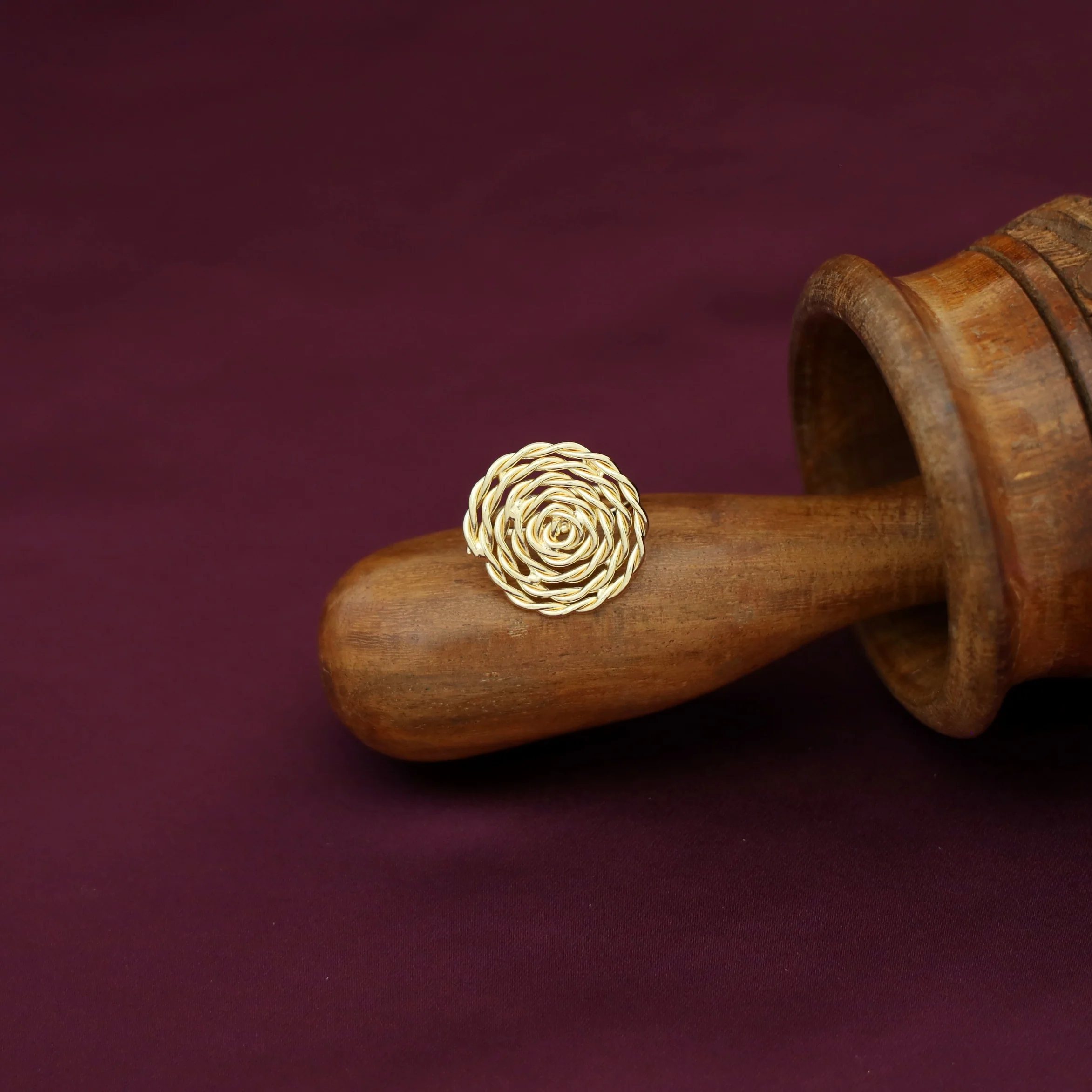 Anaiah Golden Twisted Ring - Image 3