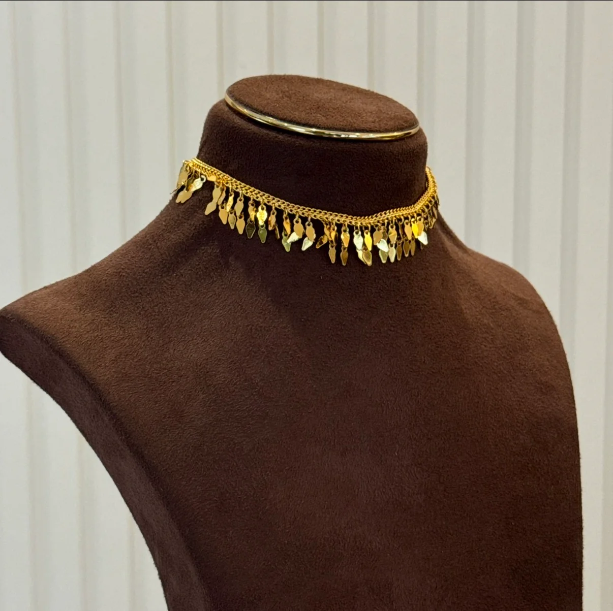 Anakha Golden Hanging Elakkathali Choker - Image 2