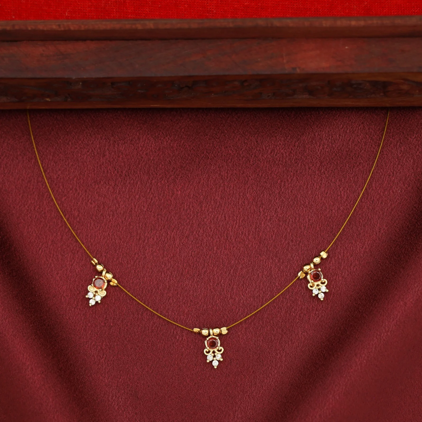 Anala Glossy Stone String Neckpiece - Image 4