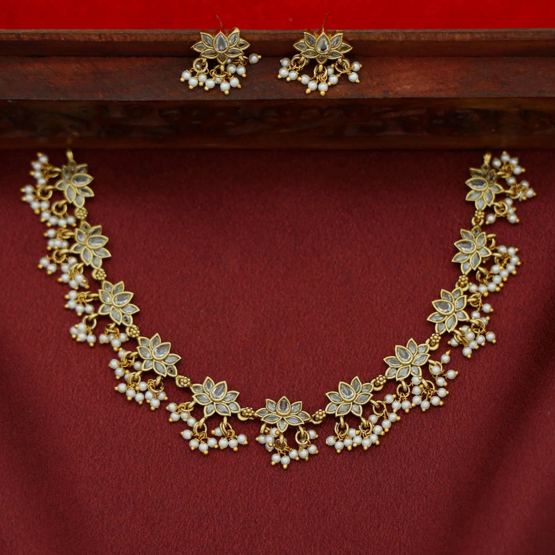 Anamika Dhala Padma Pearl Short Neckpiece With Earring - Image 3