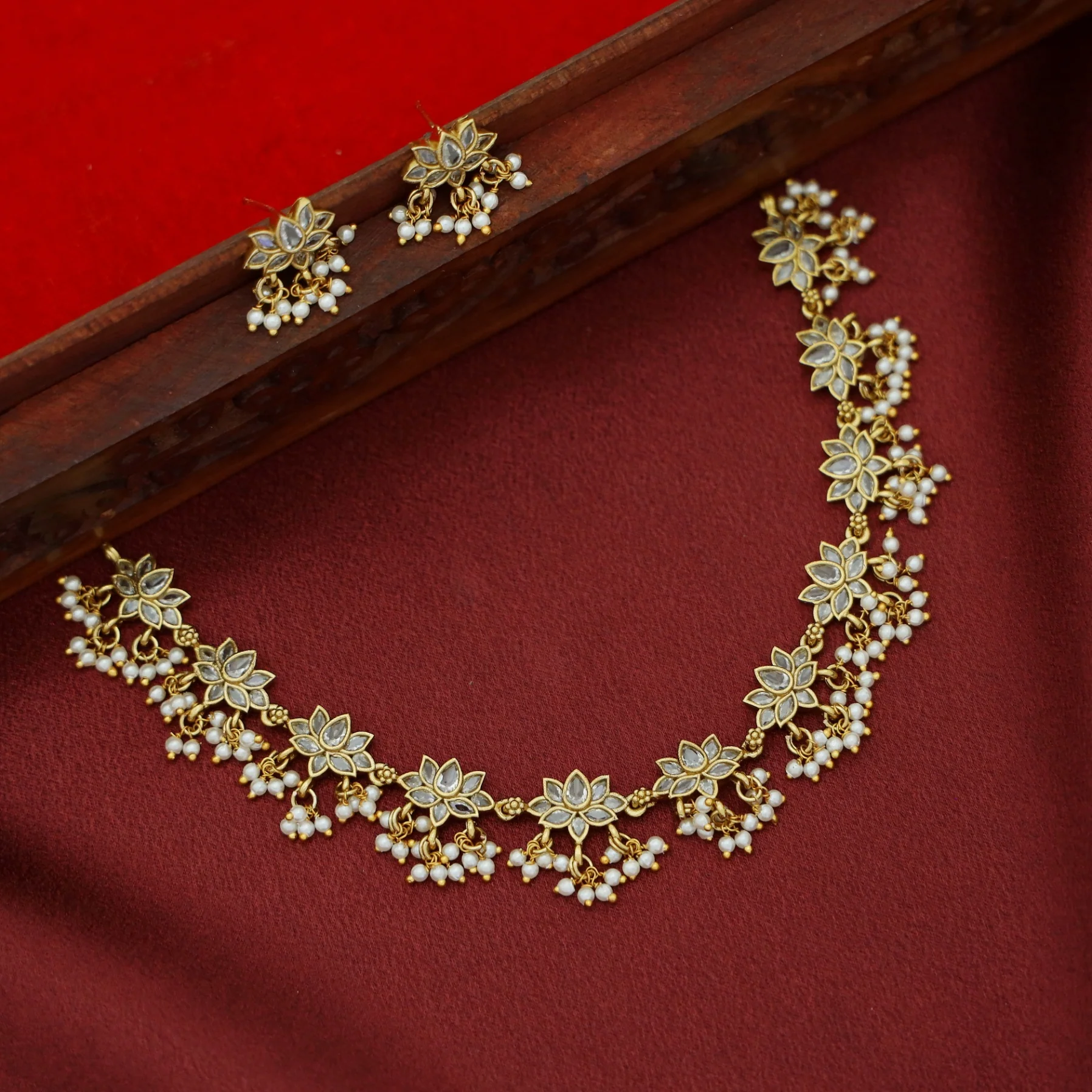 Anamika Dhala Padma Pearl Short Neckpiece With Earring - Image 4