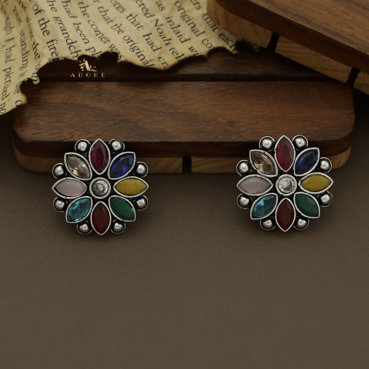 Angela Flower Earring - Image 12