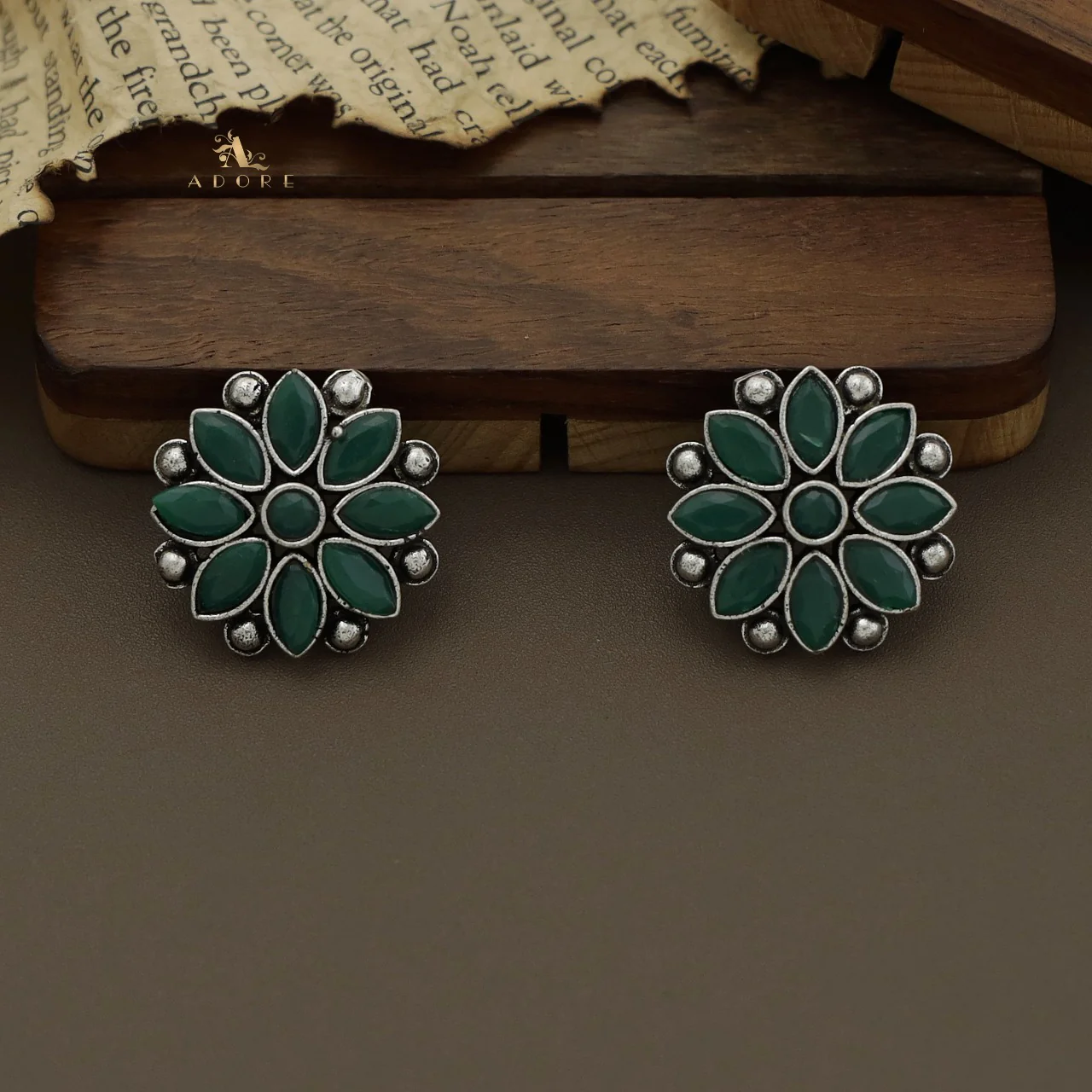 Angela Flower Earring - Image 8