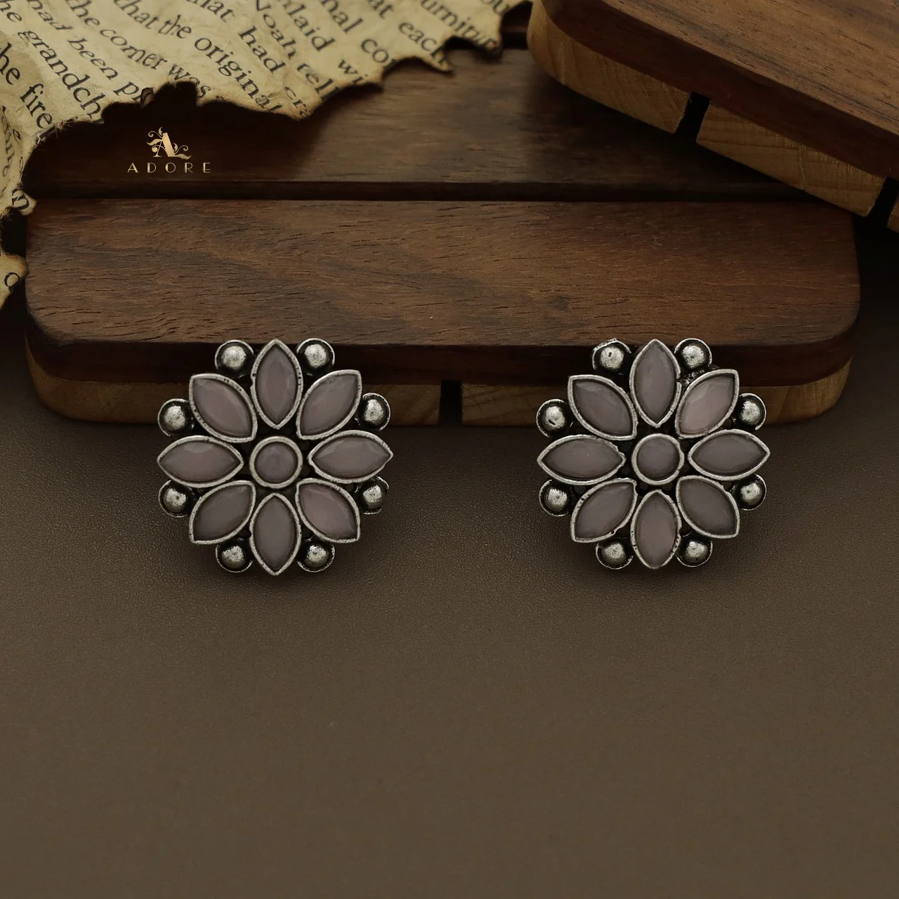 Angela Flower Earring - Image 9