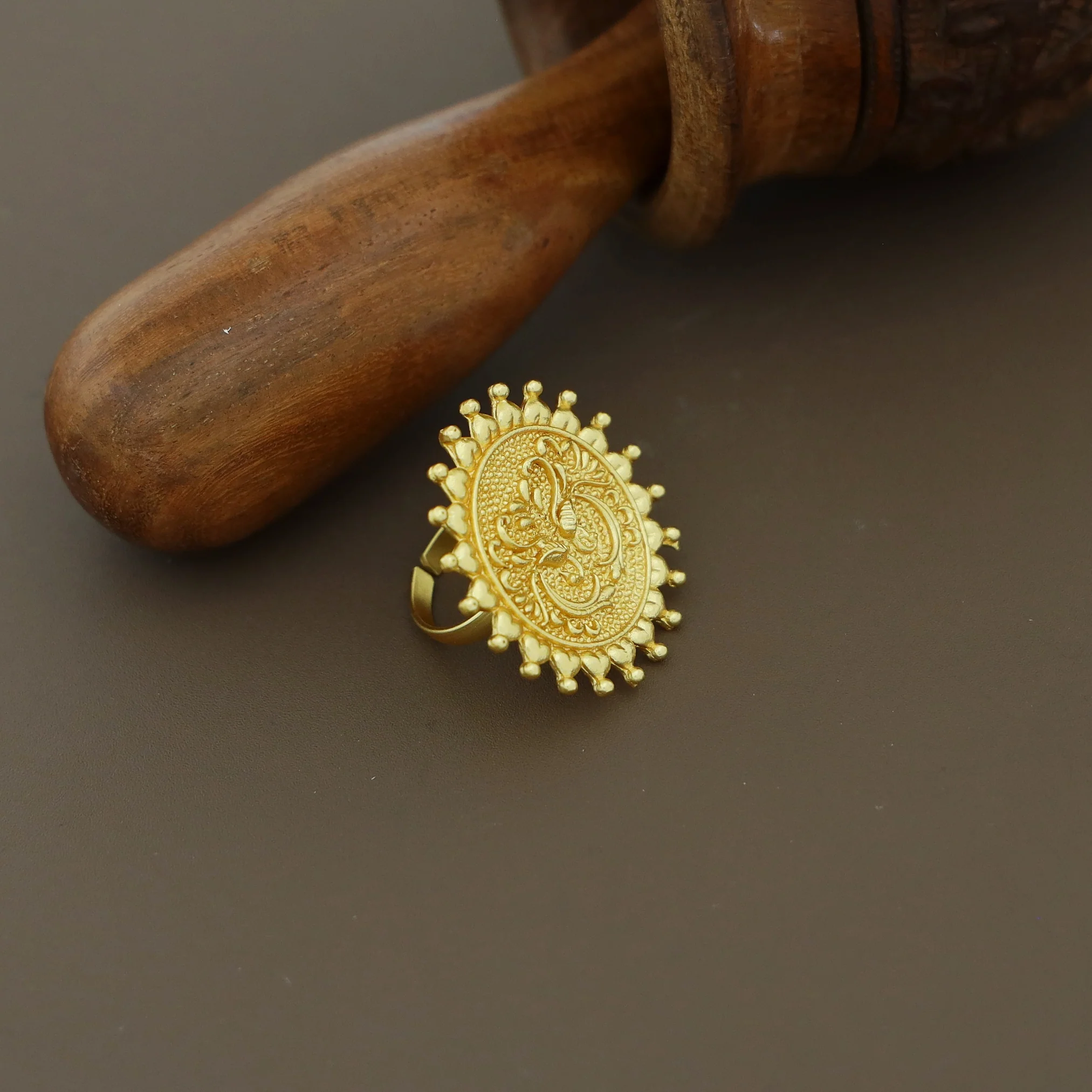 Golden chakra circle ring - Image 3