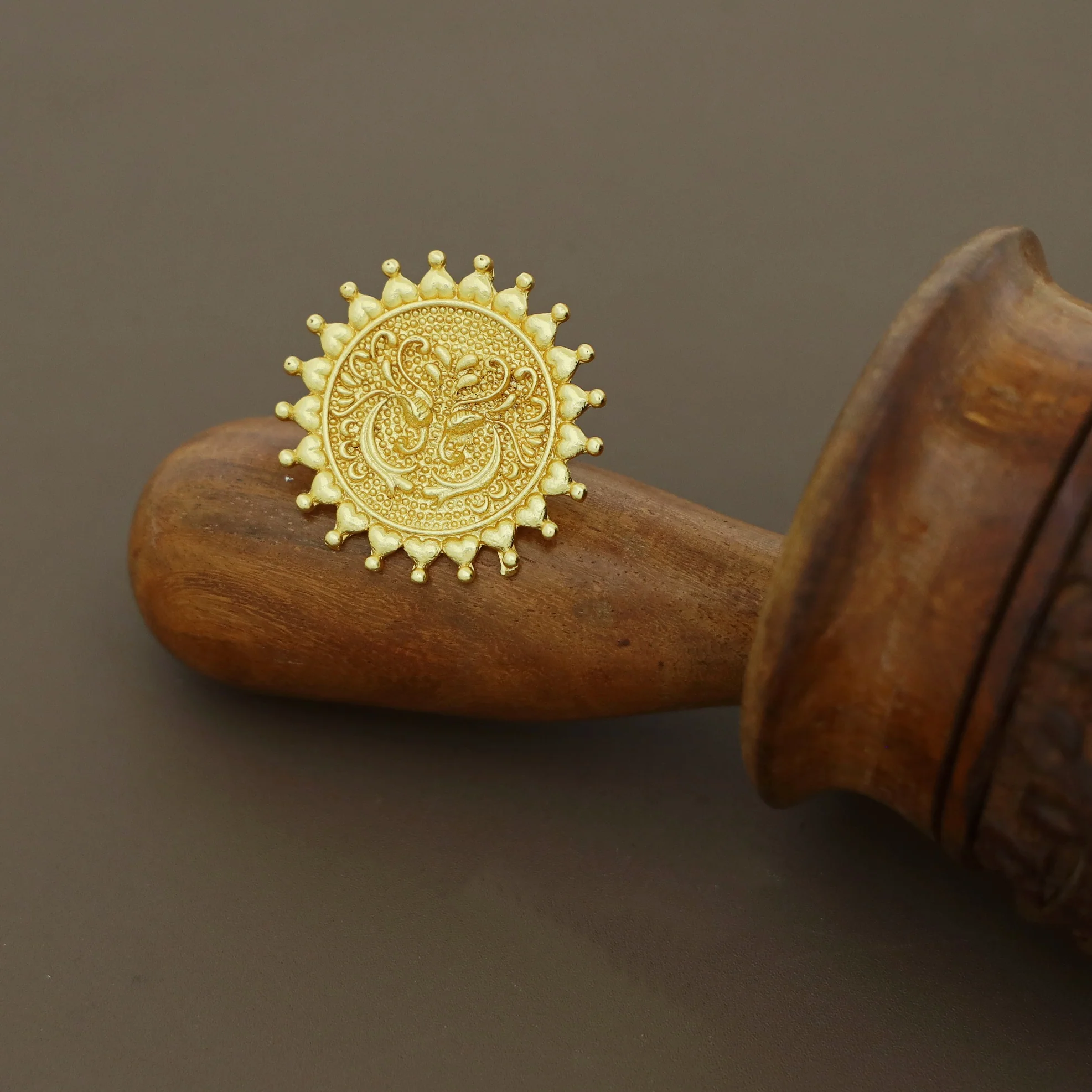 Golden chakra circle ring - Image 4