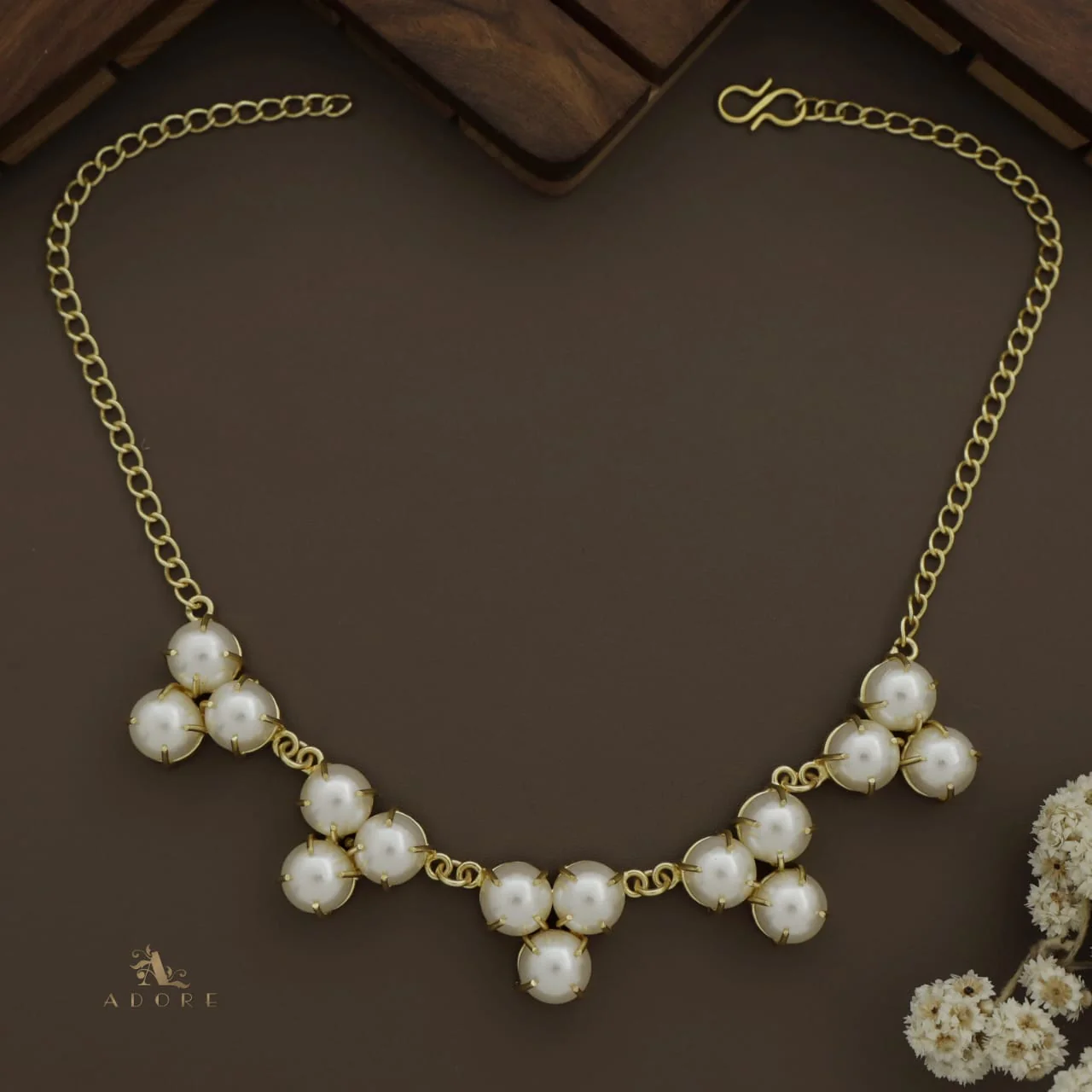 Anshi Pearl Claw Short Neckpiece - Image 3