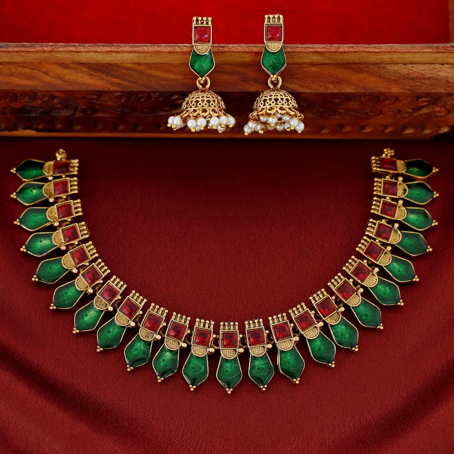 Apeksha Enamel Palakka Short Neckpiece With Earring - Image 2