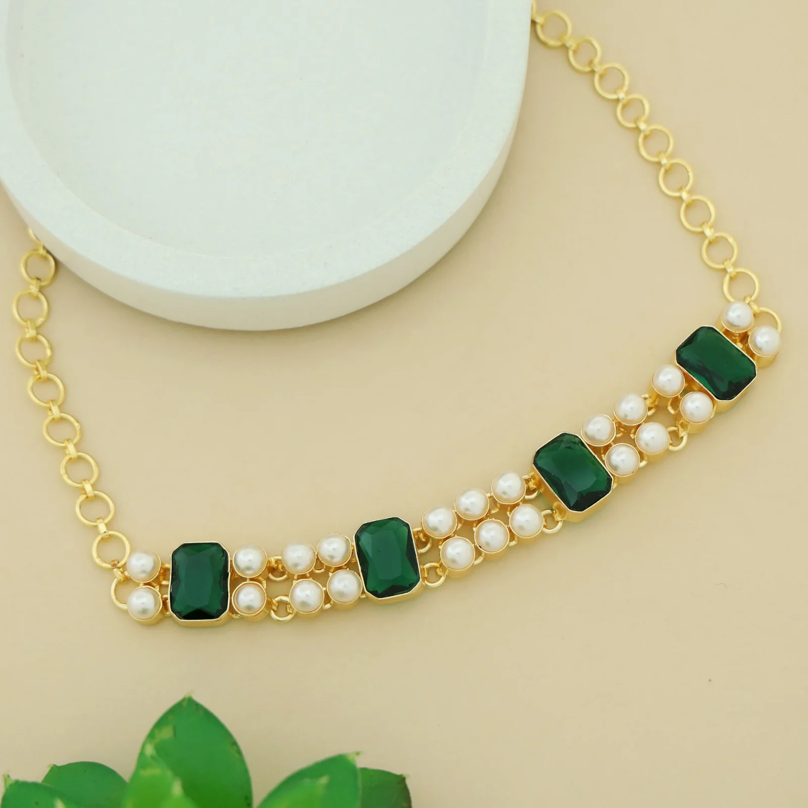Aphros Pearl Rectangle Glossy Stone Choker - Image 12
