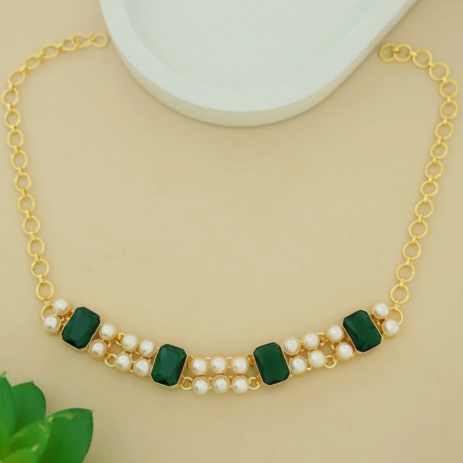 Aphros Pearl Rectangle Glossy Stone Choker - Image 13