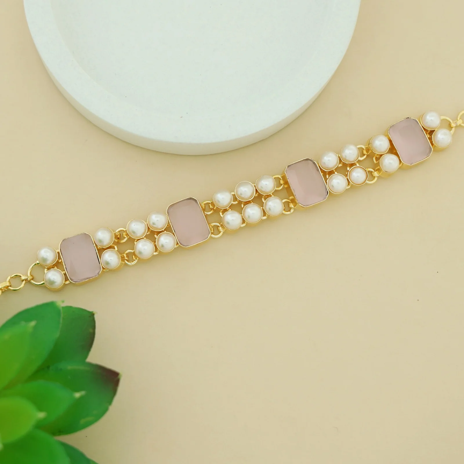 Aphros Pearl Rectangle Glossy Stone Choker - Image 3